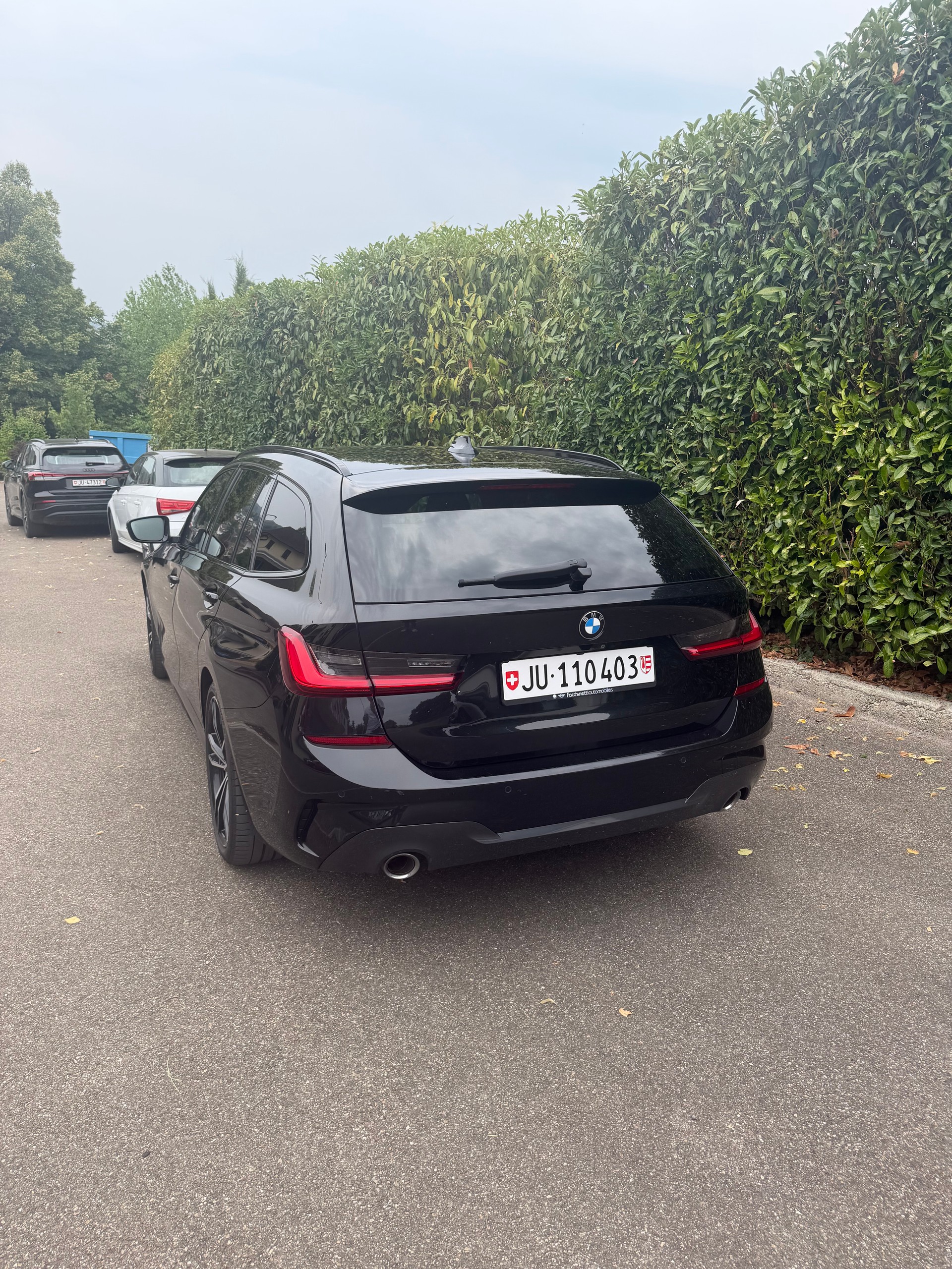 BMW 320d xDrive-image-4