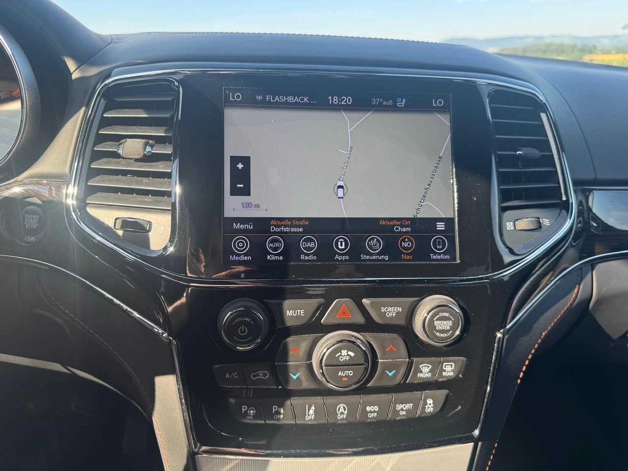 JEEP Grand Cherokee 3.0 CRD Summit Automatic-image-17