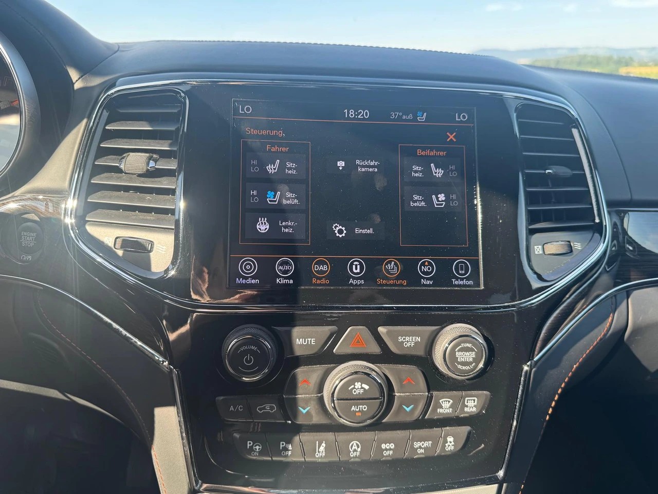 JEEP Grand Cherokee 3.0 CRD Summit Automatic-image-15