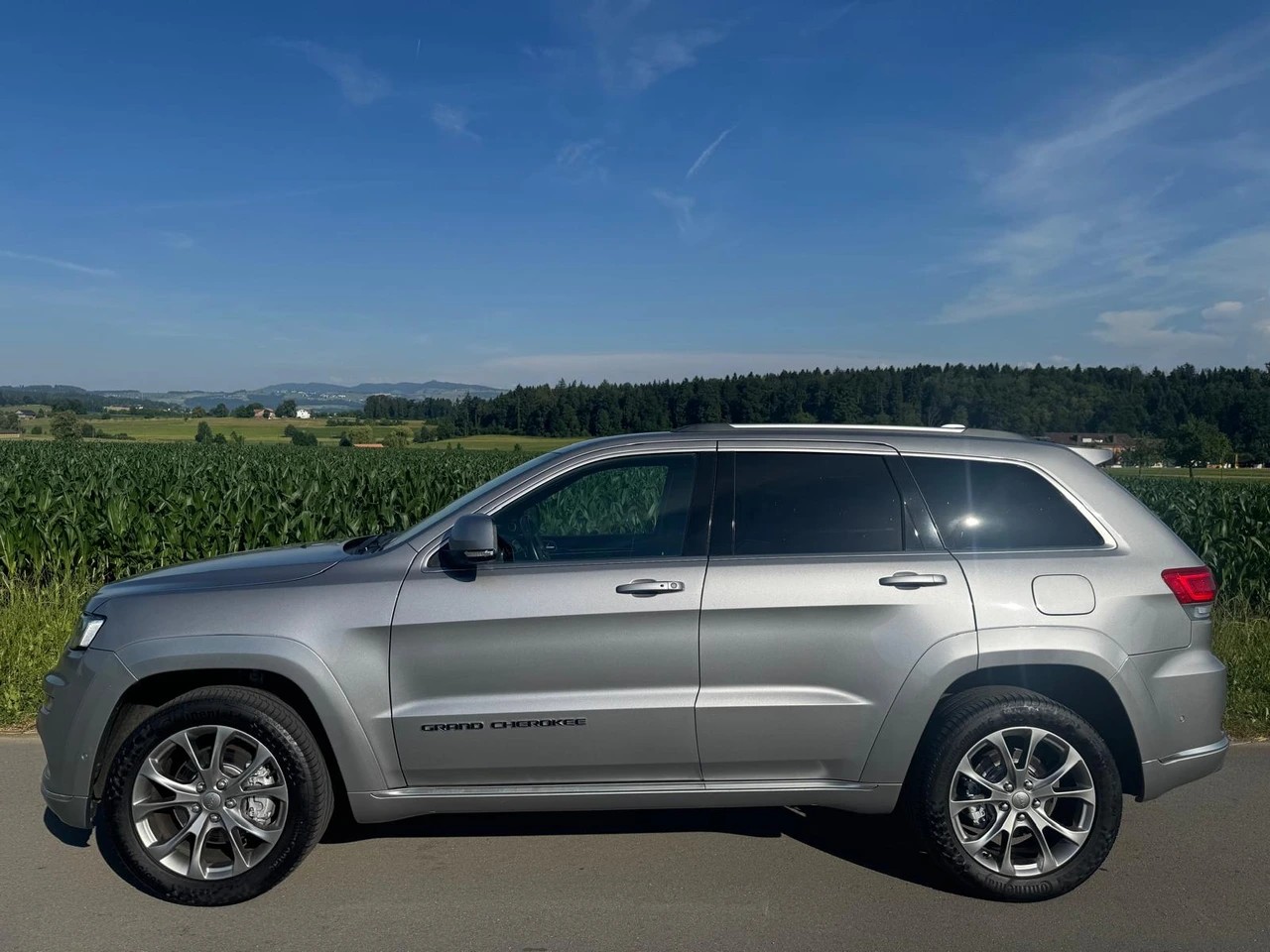 JEEP Grand Cherokee 3.0 CRD Summit Automatic-image-3