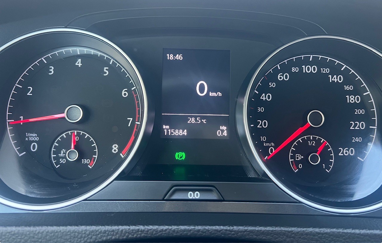 VW Golf 1.0 TSI Trendline-image-12