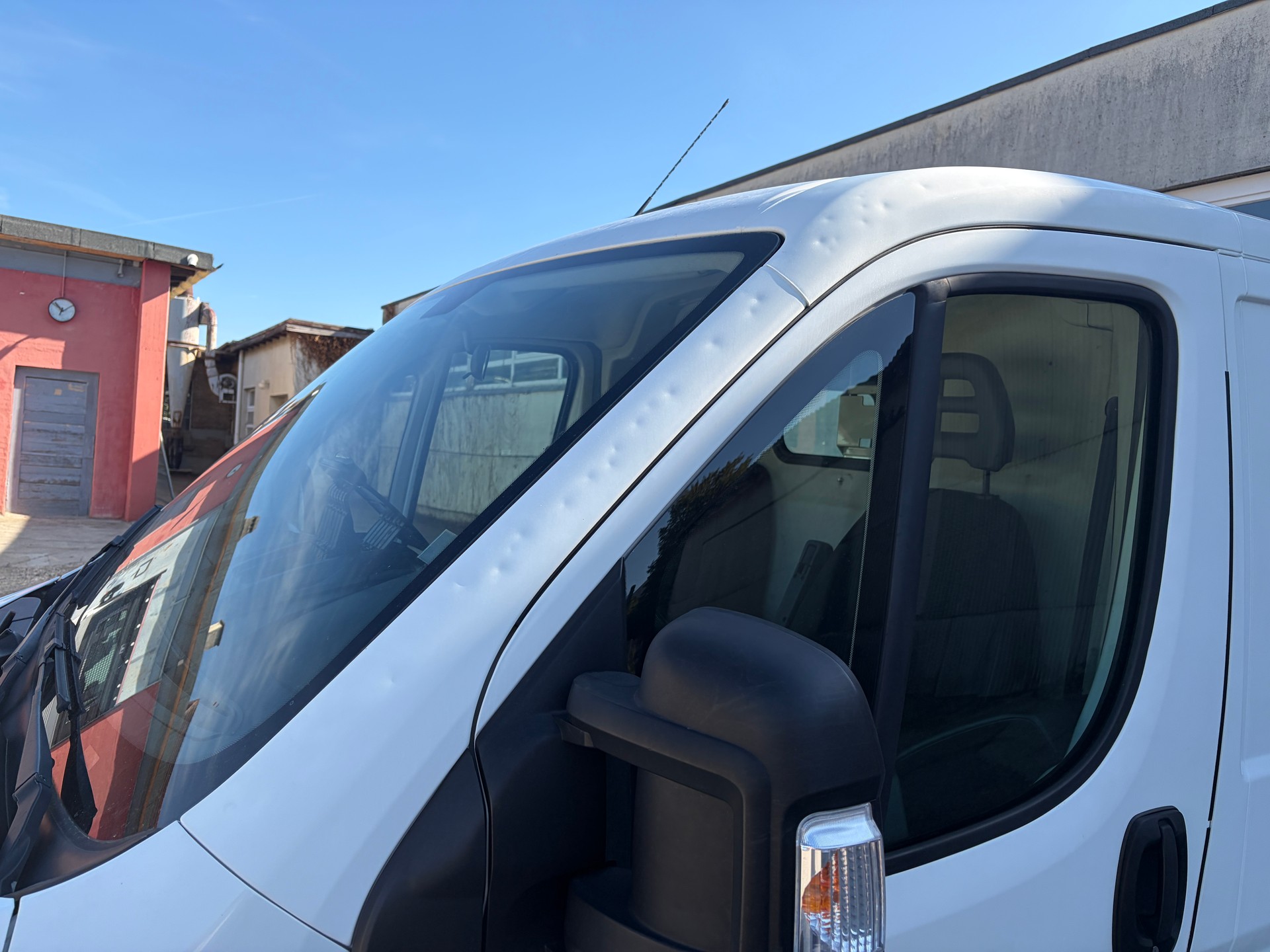 PEUGEOT Boxer 2.0 HDI 333 Active L1H1-image-5