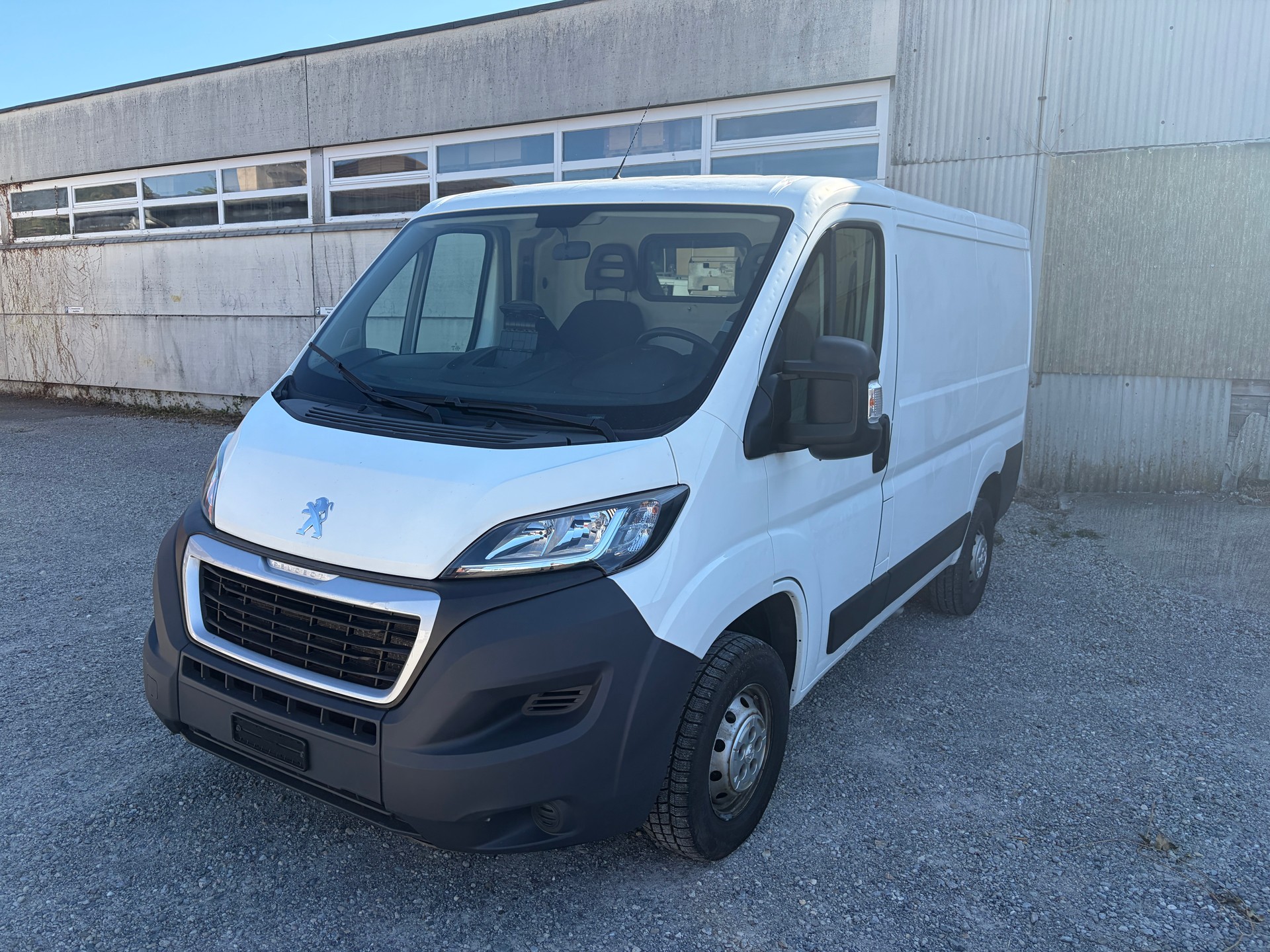PEUGEOT Boxer 2.0 HDI 333 Active L1H1-image-0