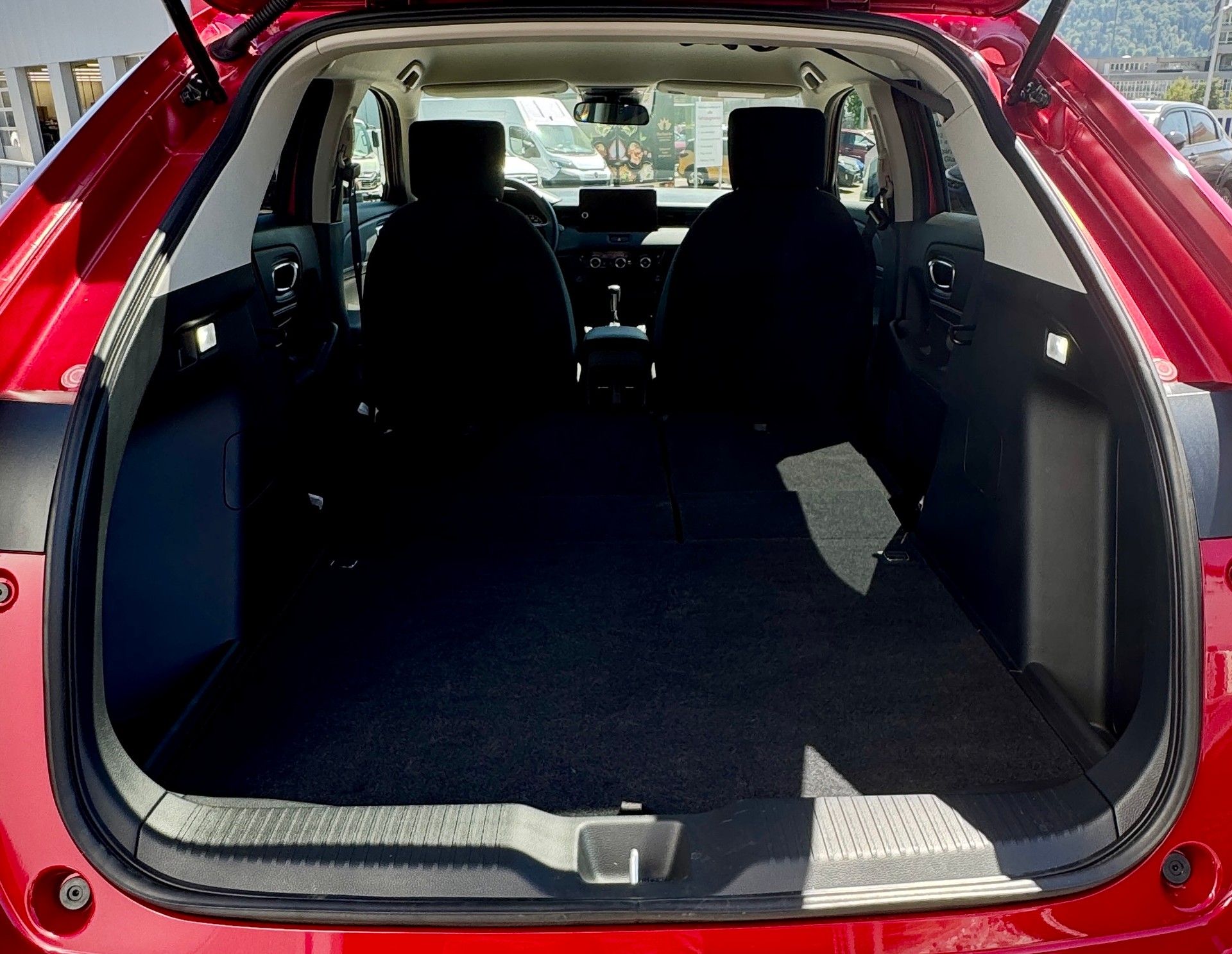 HONDA HR-V 1.5i-MMD Elegance E-CVT 1.9% Leasing Aktion unschlagbar mit 8 Jahren Garantie-image-7