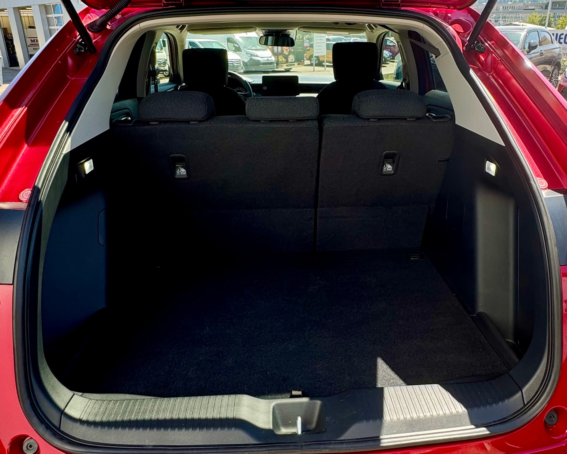 HONDA HR-V 1.5i-MMD Elegance E-CVT 1.9% Leasing Aktion unschlagbar mit 8 Jahren Garantie-image-6