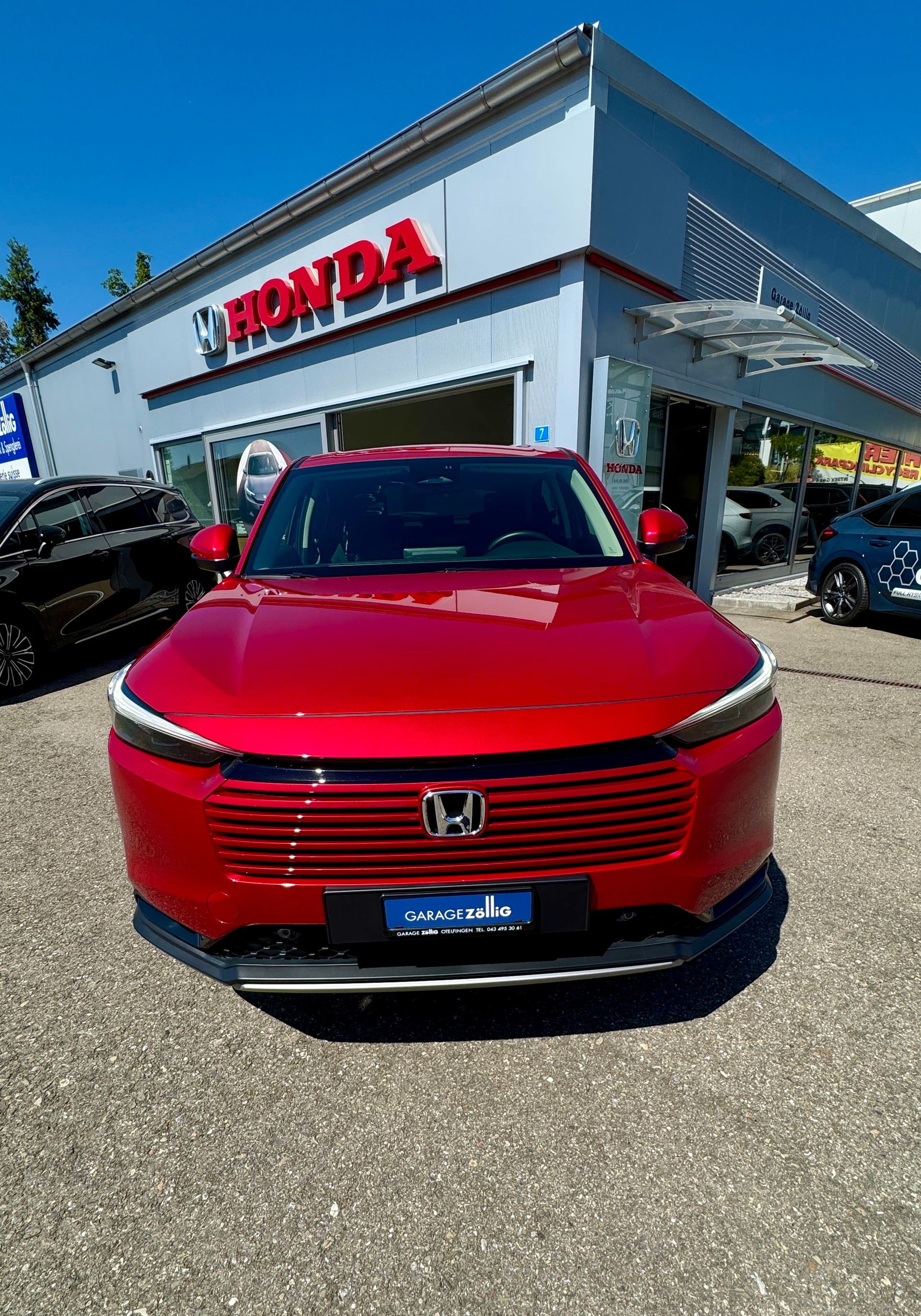 HONDA HR-V 1.5i-MMD Elegance E-CVT 1.9% Leasing Aktion unschlagbar mit 8 Jahren Garantie-showroom-element-2