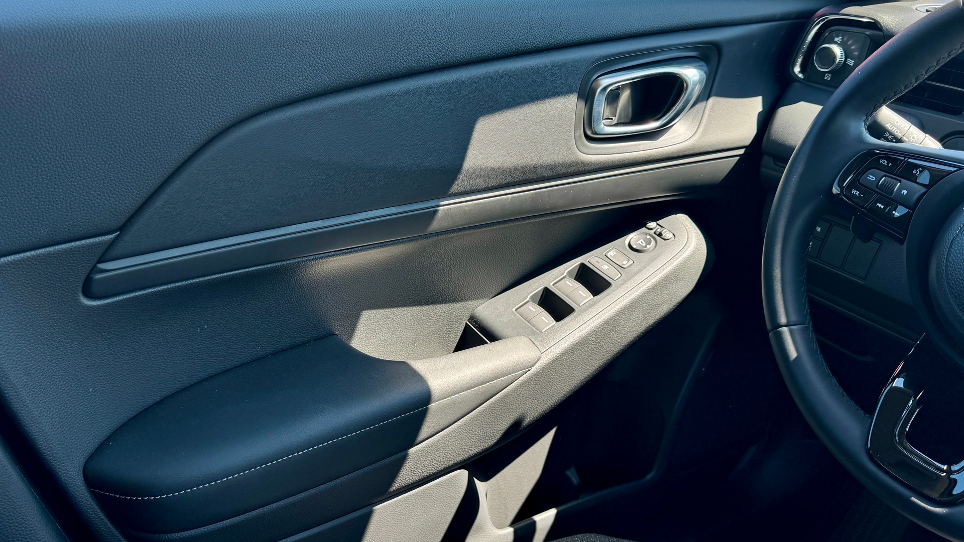 HONDA HR-V 1.5i-MMD Elegance E-CVT 1.9% Leasing Aktion unschlagbar mit 8 Jahren Garantie-image-9