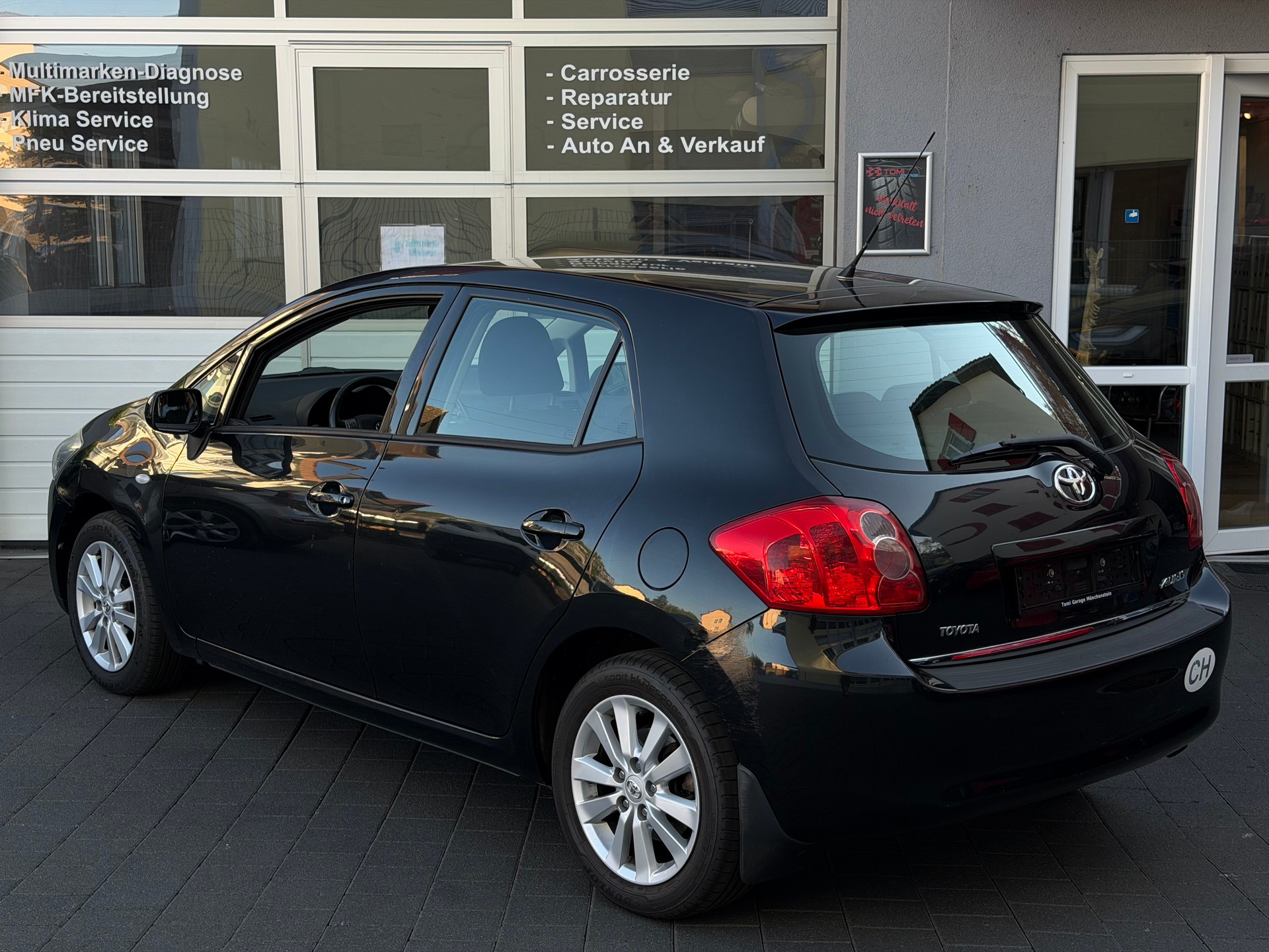 TOYOTA Toyota Auris 1.6 Style*Frisch ab MFK&Service*8-Fach Räder*Sparsam&Zuverlässig*-image-6