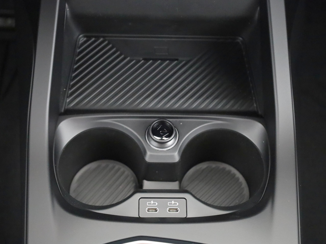 BMW M135 xDrive-image-10