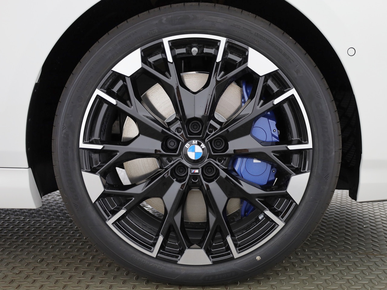 BMW M135 xDrive-image-23