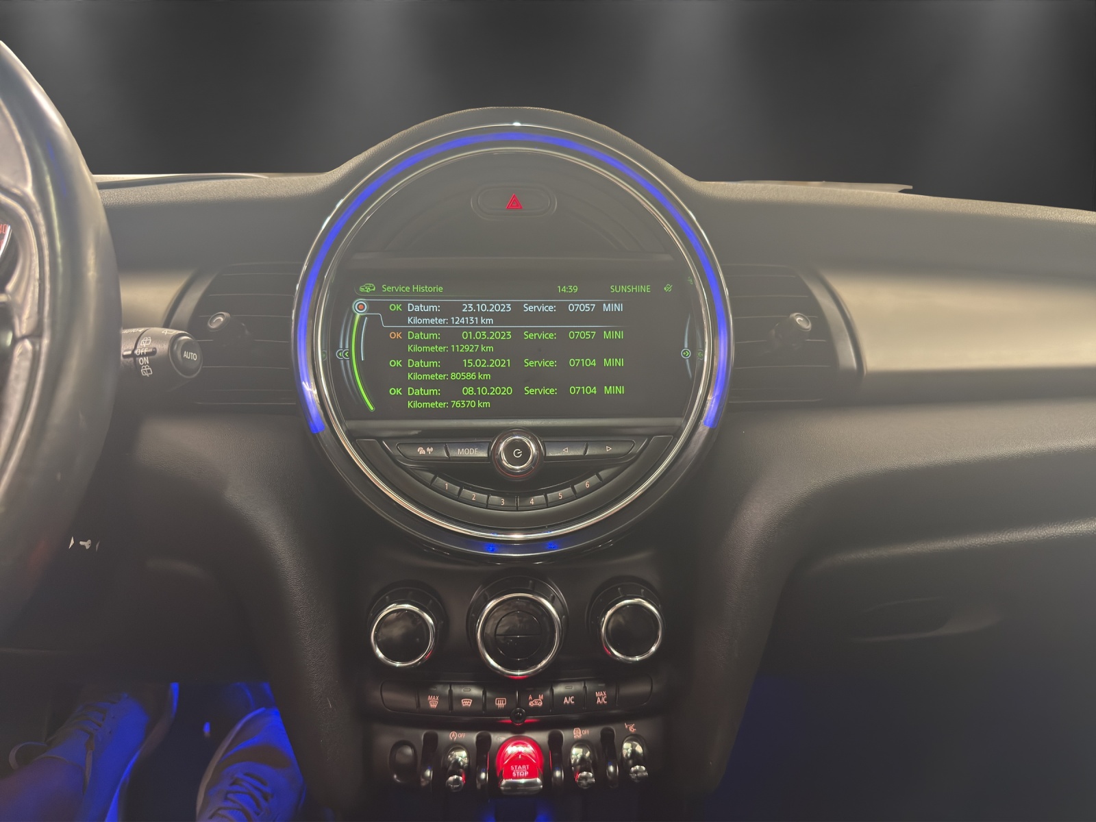 MINI Cooper SD Trafalgar-image-11