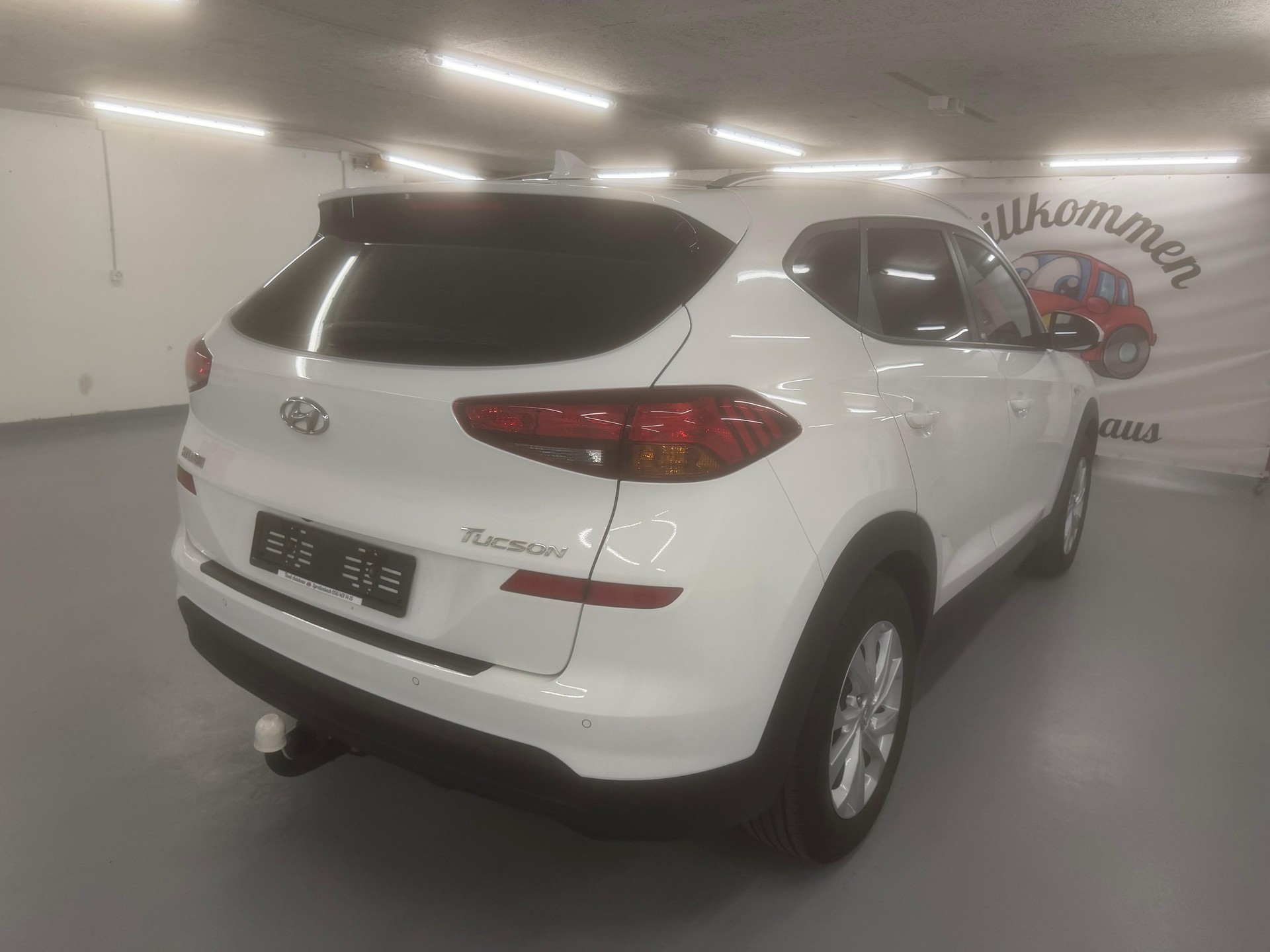 HYUNDAI Tucson 1.6 TGDI Amplia 2WD DCT-image-6