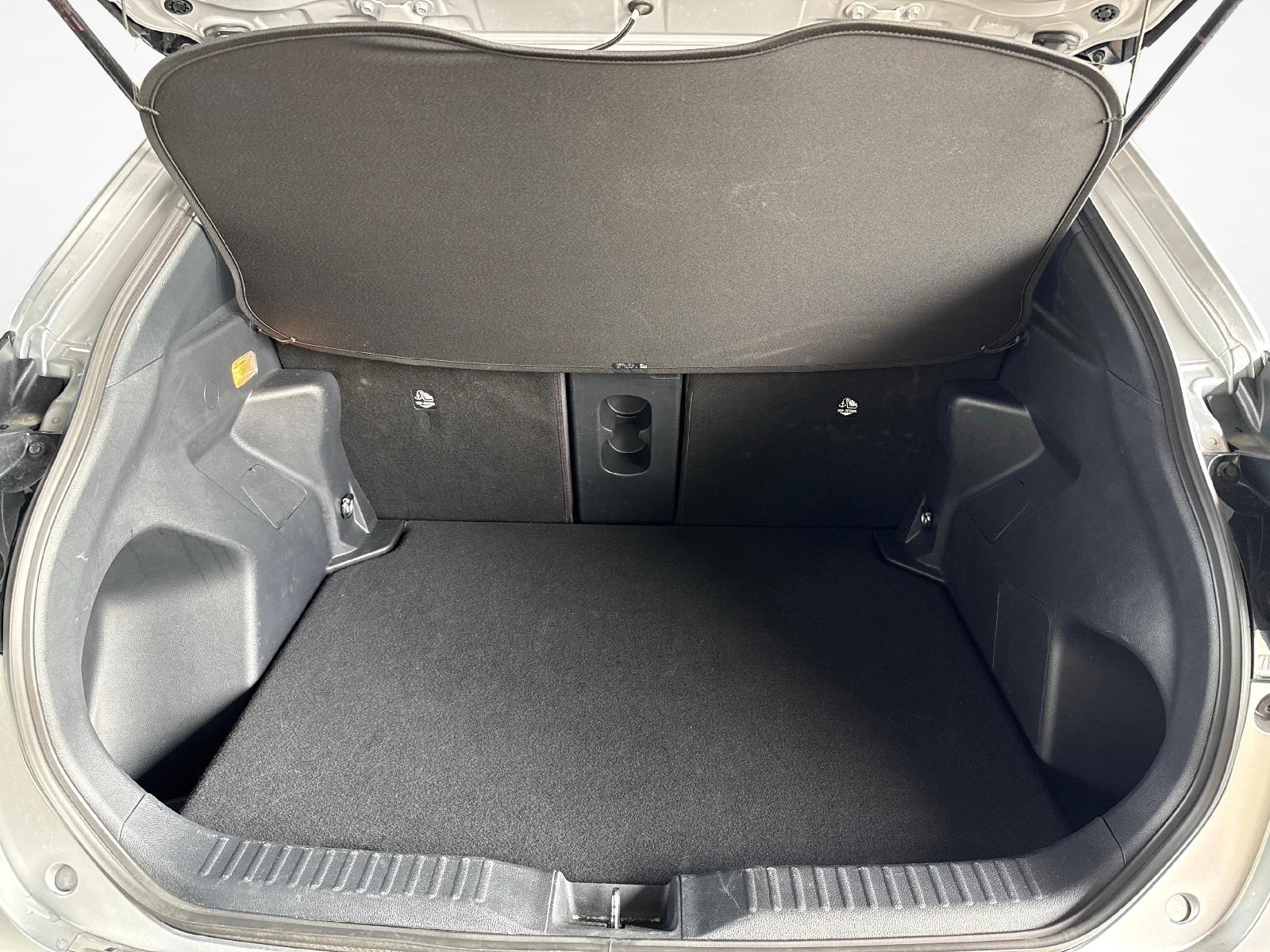 TOYOTA Yaris Cross 1.5 VVT-i HSD Trend AWD-i-image-16