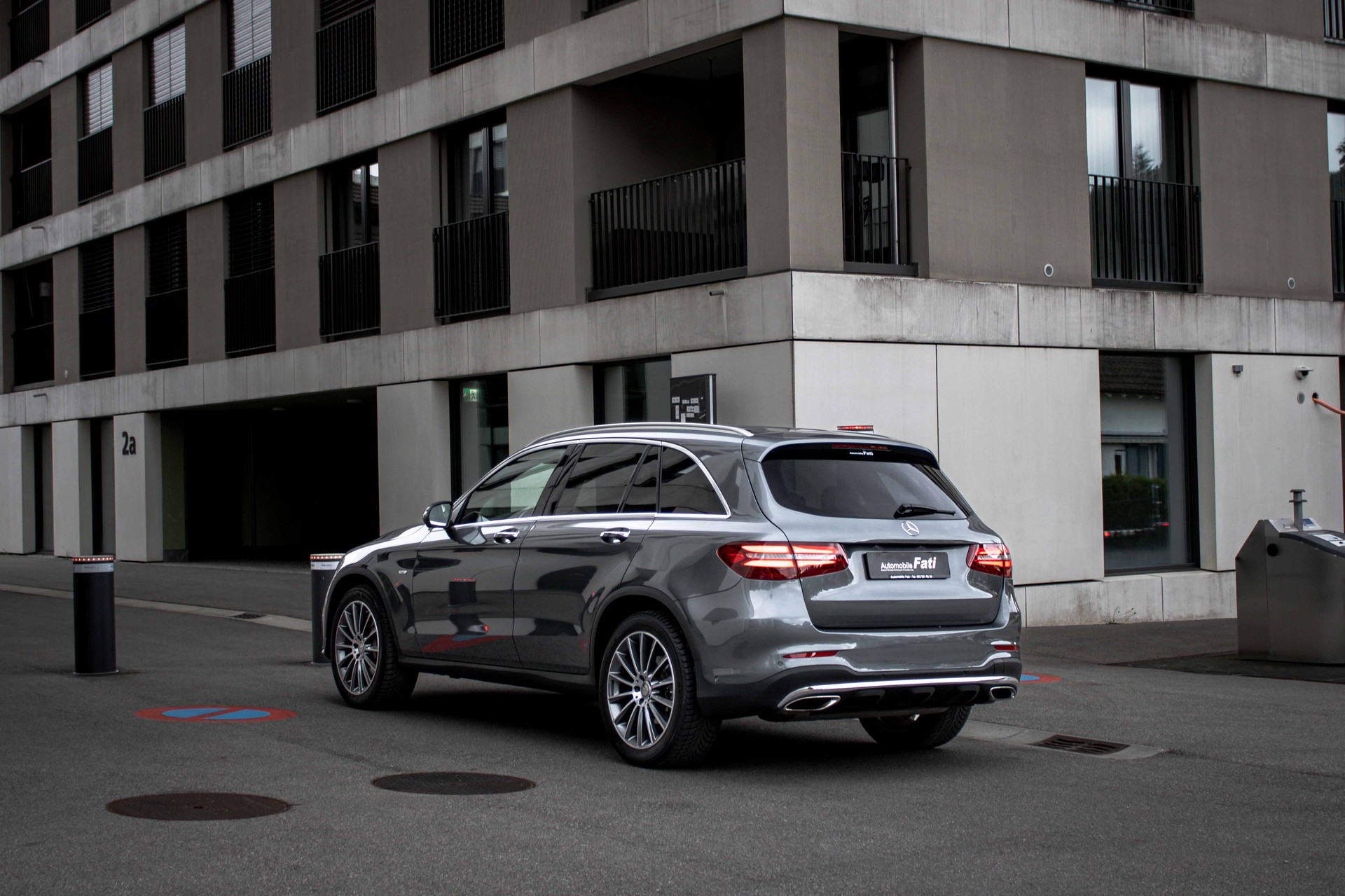 MERCEDES-BENZ GLC 250 AMG Line Edition 1 4Matic 9G-Tronic-image-1