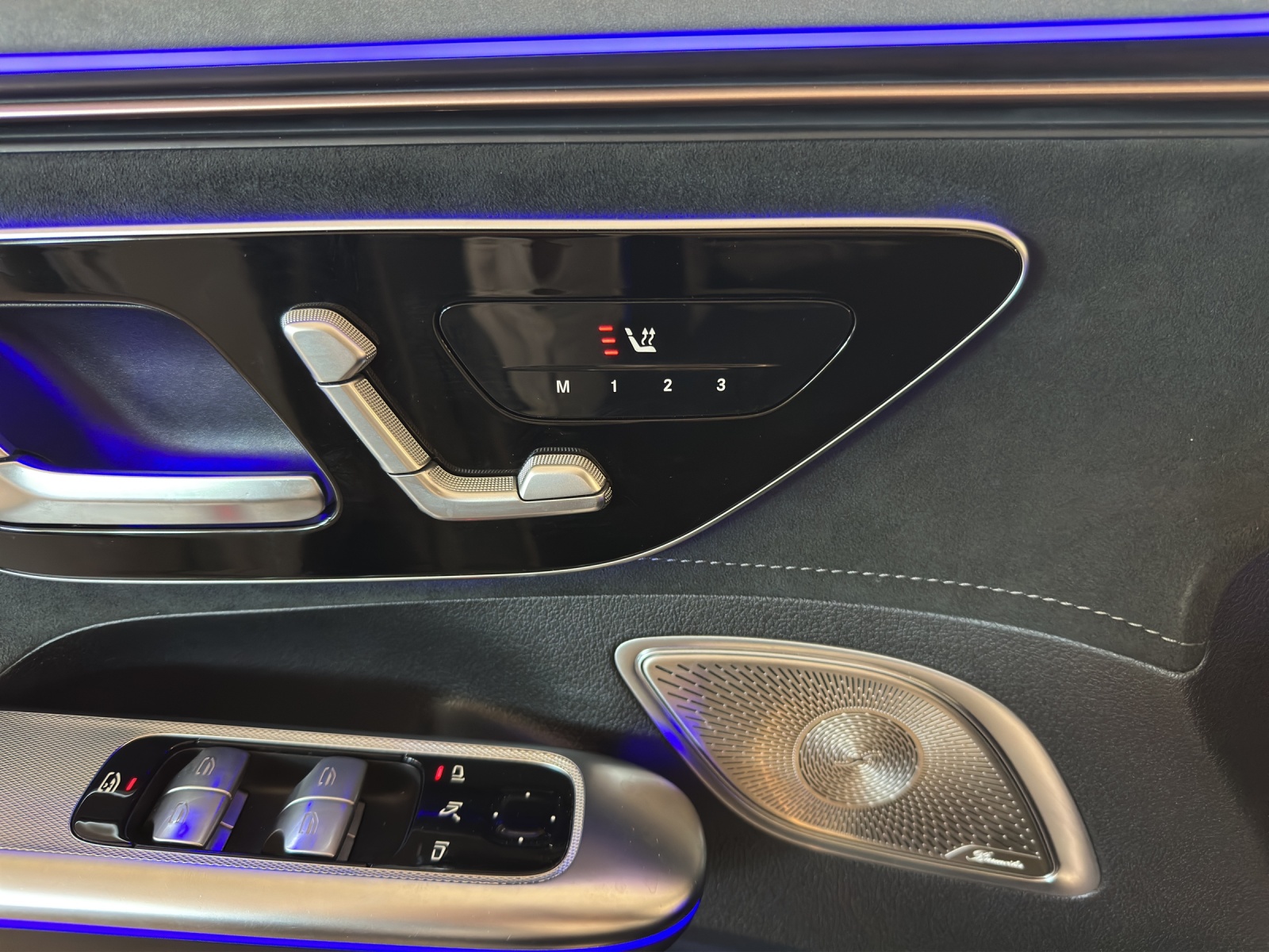 MERCEDES-BENZ EQE 43 AMG 4 Matic-image-12