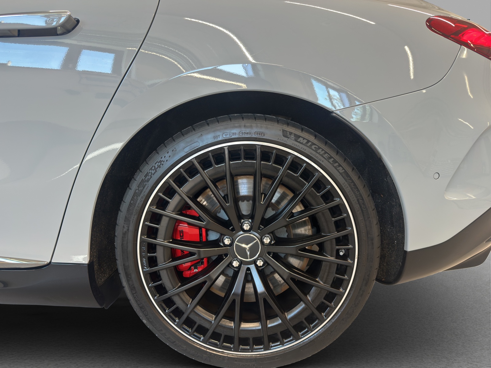 MERCEDES-BENZ EQE 43 AMG 4 Matic-image-6