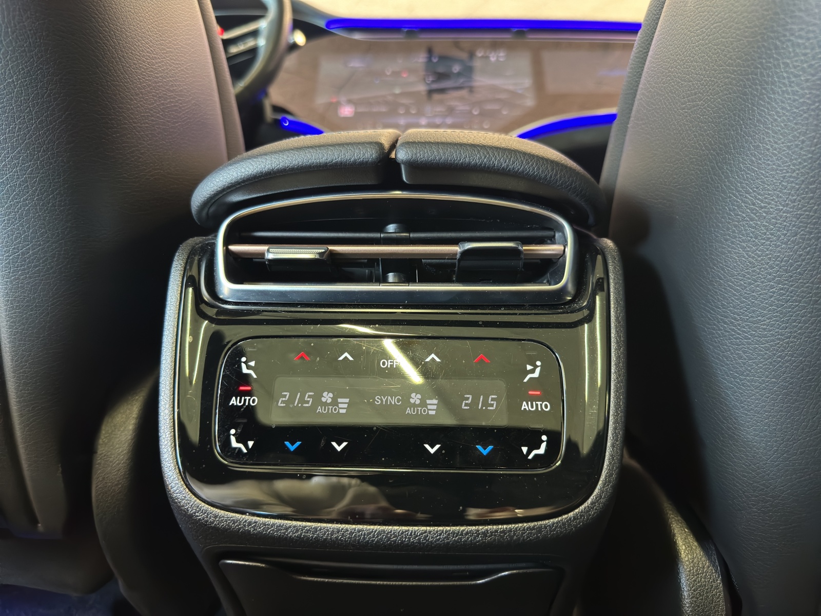MERCEDES-BENZ EQE 43 AMG 4 Matic-image-15