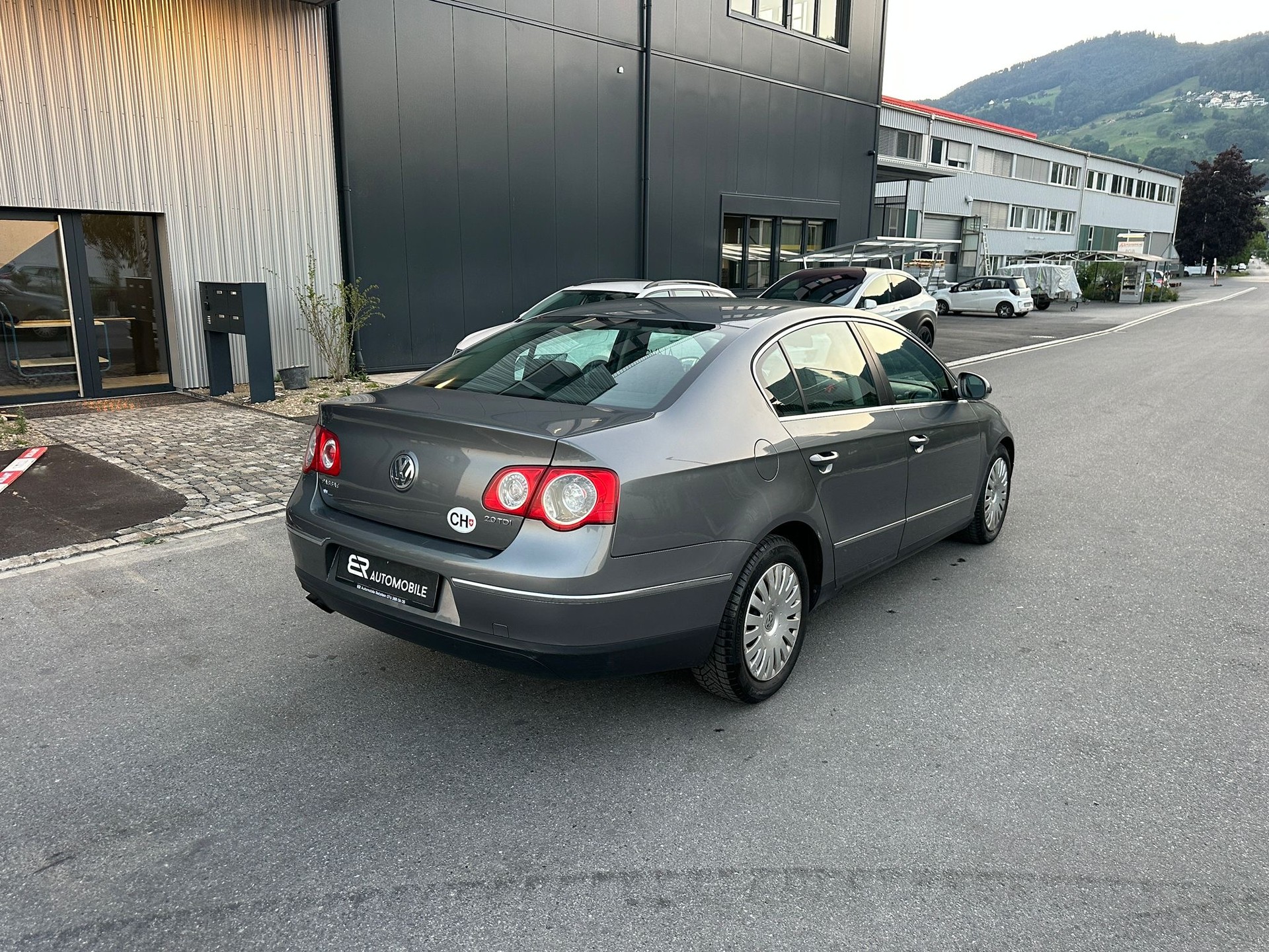 VW Passat 2.0 TDI Comfortline-image-4