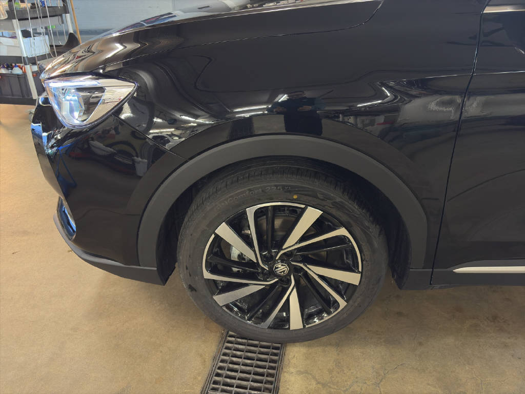 MG ZS 1.5 Hybrid+ Luxury-image-9