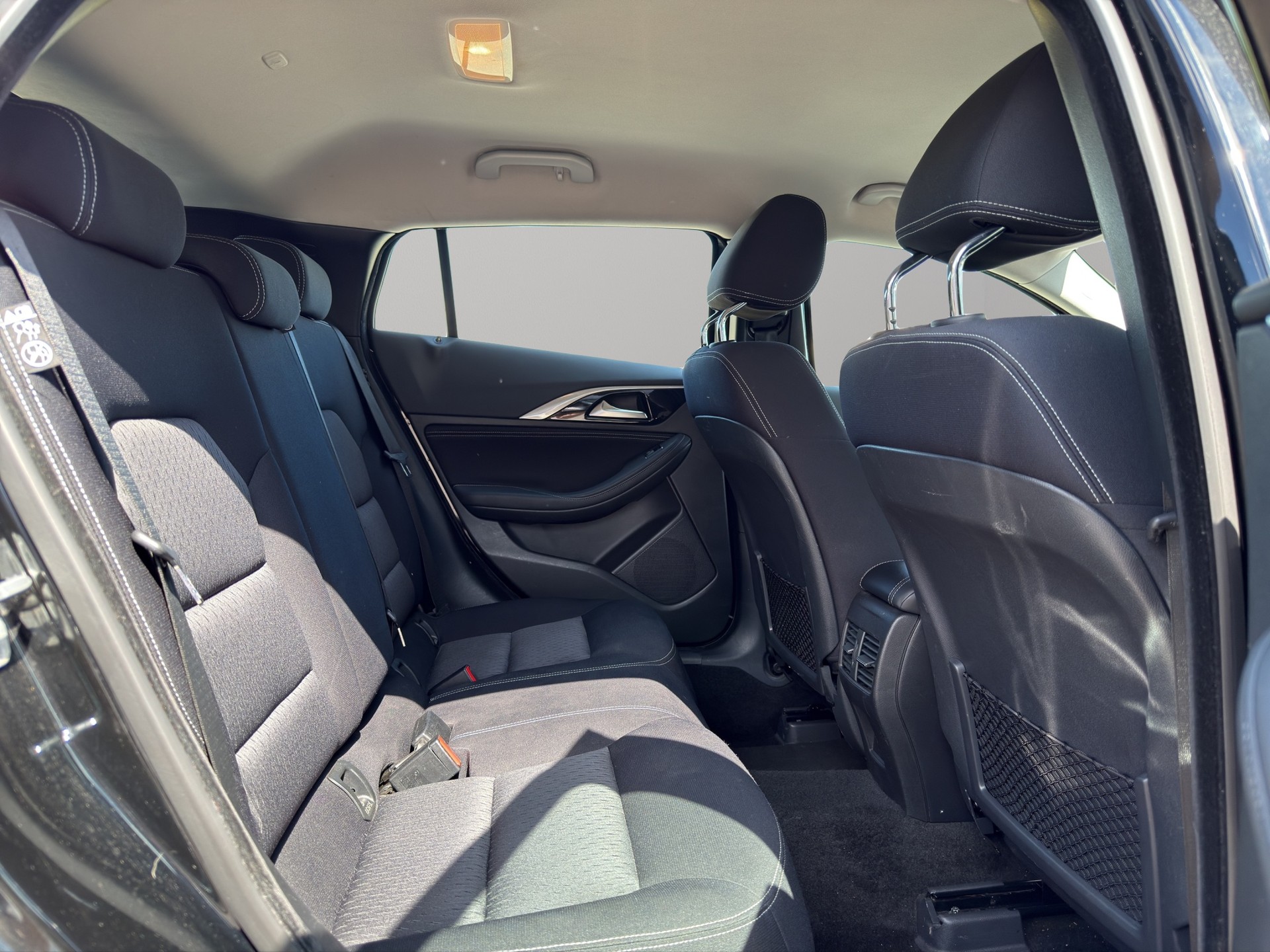 INFINITI Q30 1.5d Business Executive FWD-image-22