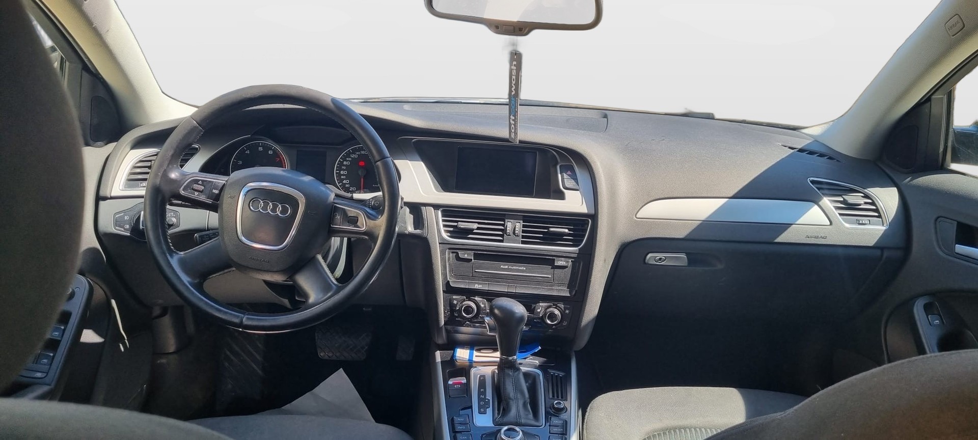 AUDI A4 Avant 1.8 TFSI-image-12