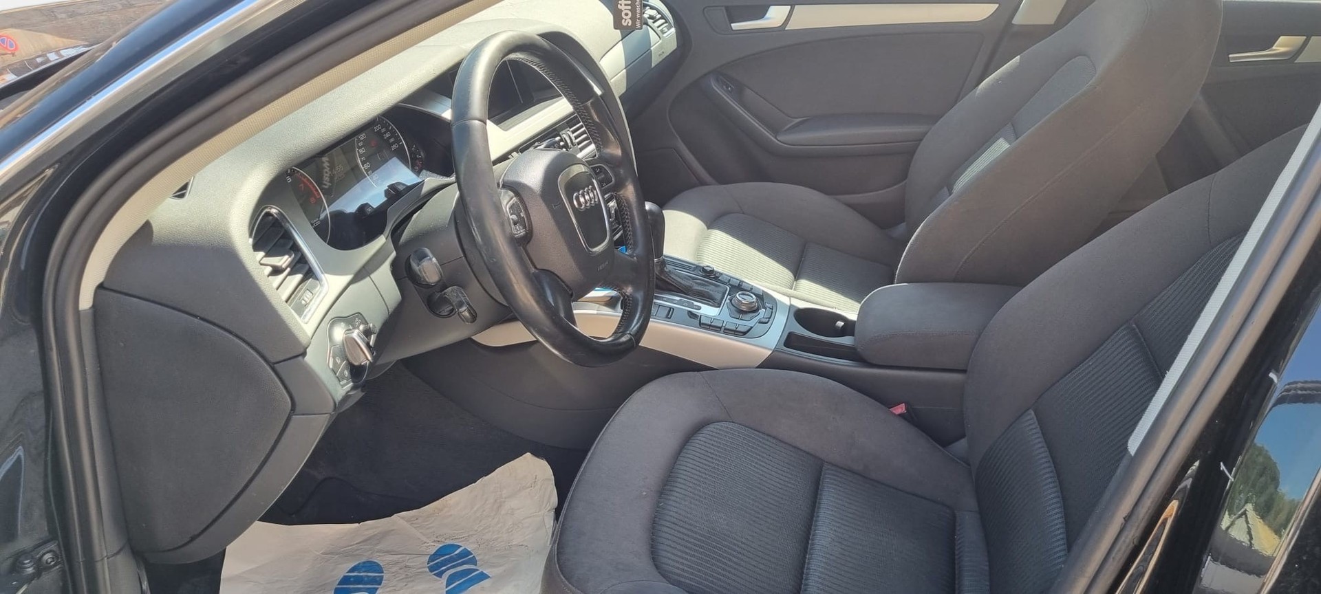 AUDI A4 Avant 1.8 TFSI-image-11