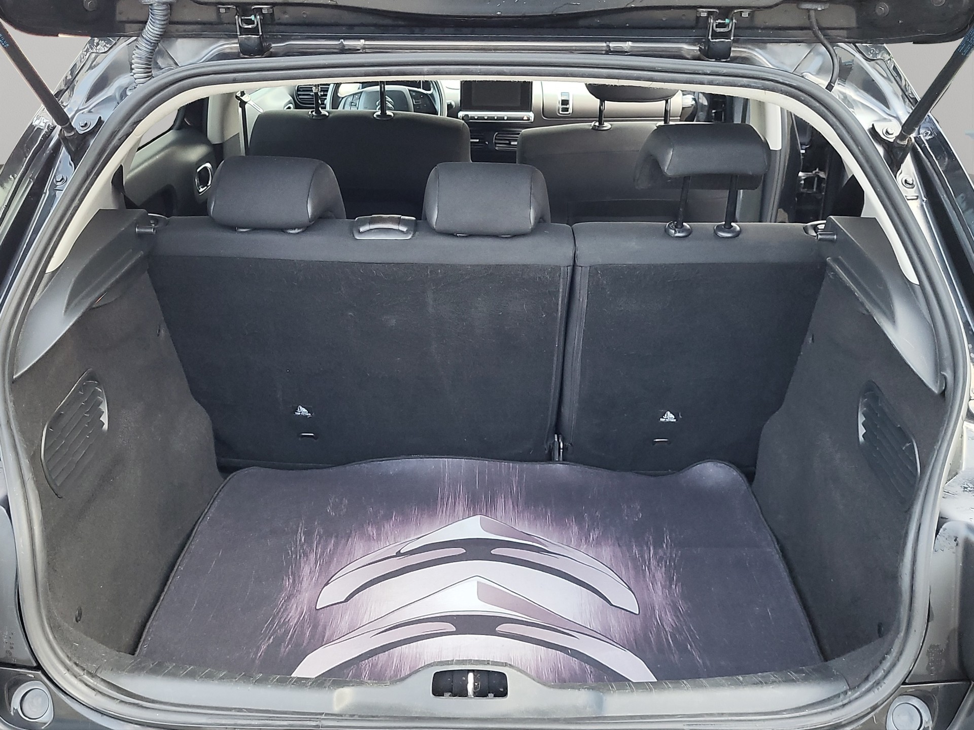 CITROEN C4 Cactus 1.2 VTi Shine-image-11