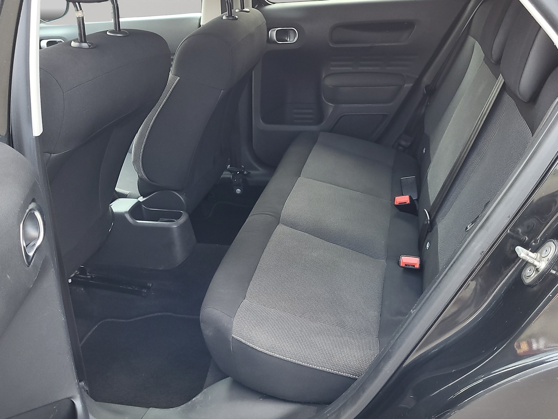 CITROEN C4 Cactus 1.2 VTi Shine-image-9