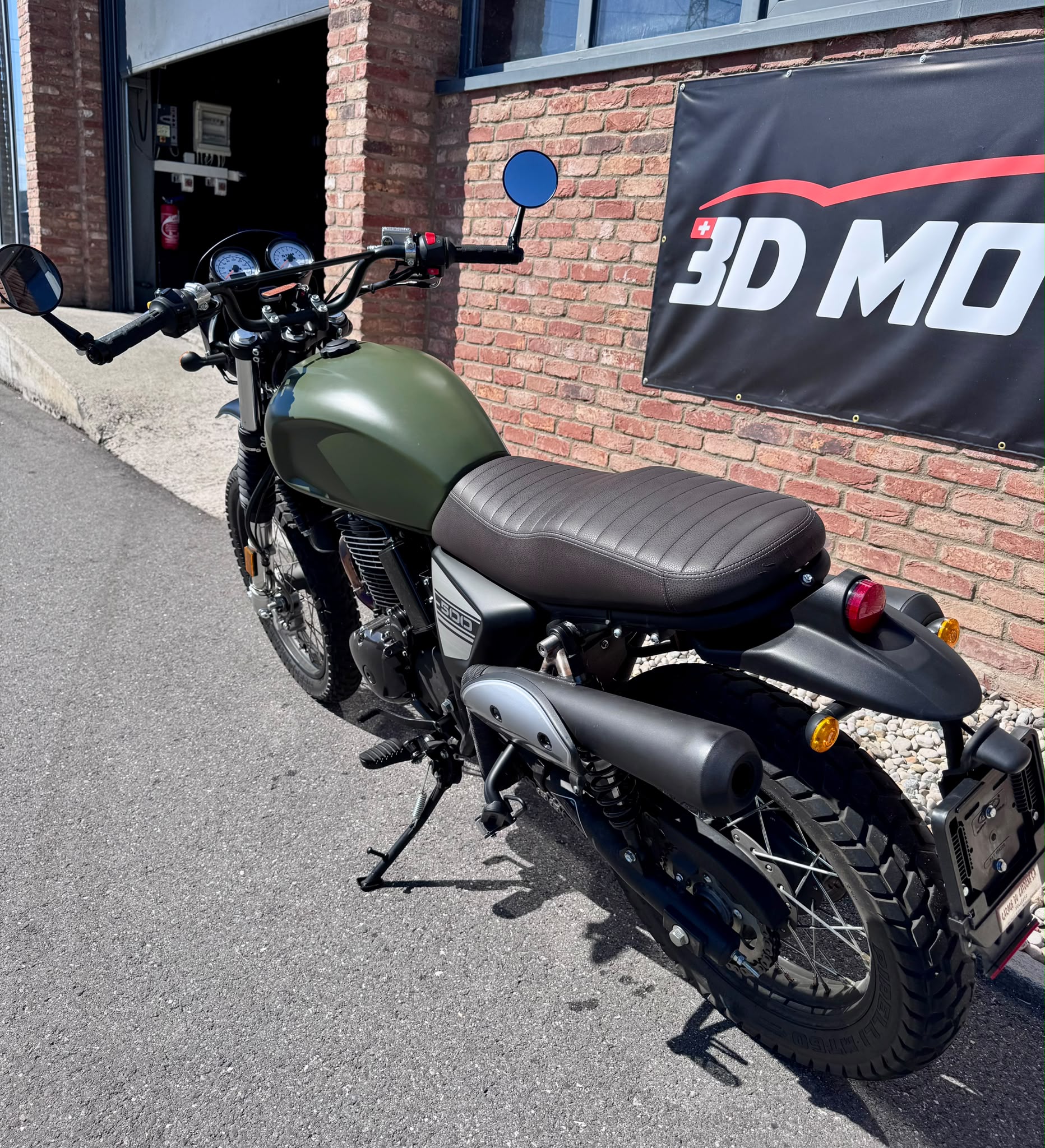 SWM SIX DAYS-showroom-element-3