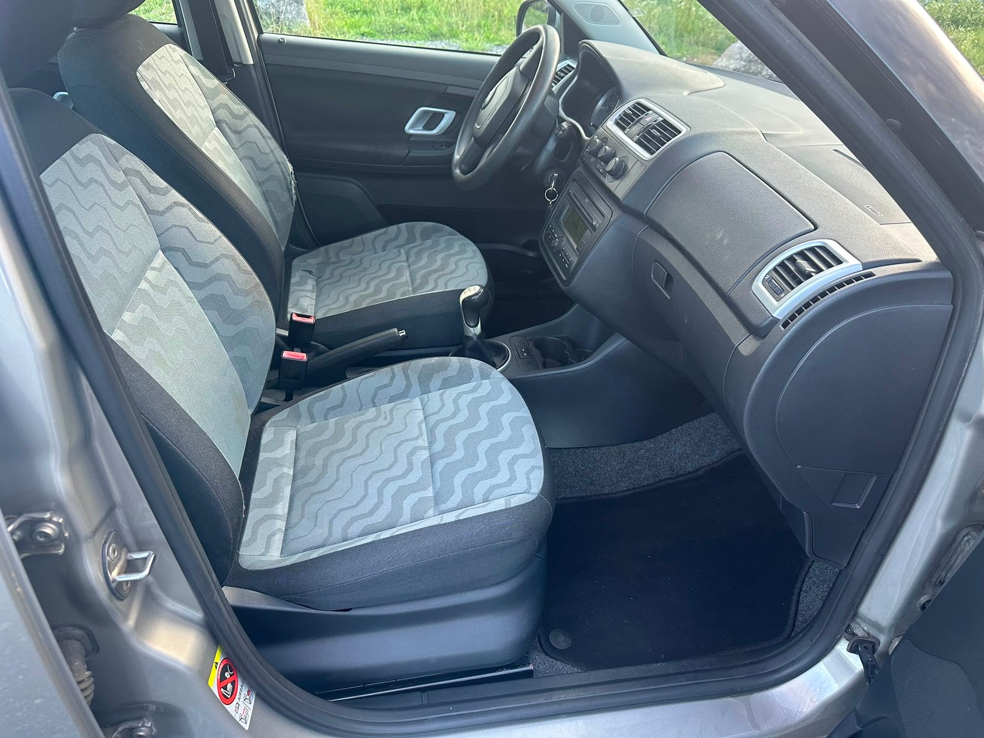 SKODA Fabia 1.2 Entry-image-10