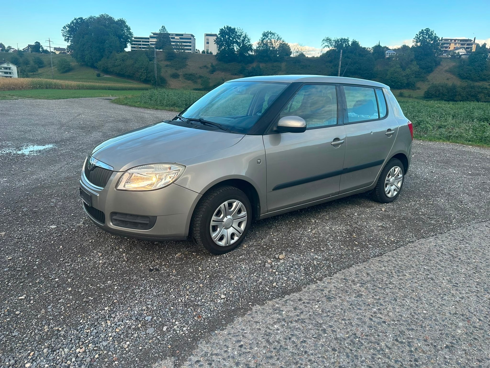 SKODA Fabia 1.2 Entry-image-2