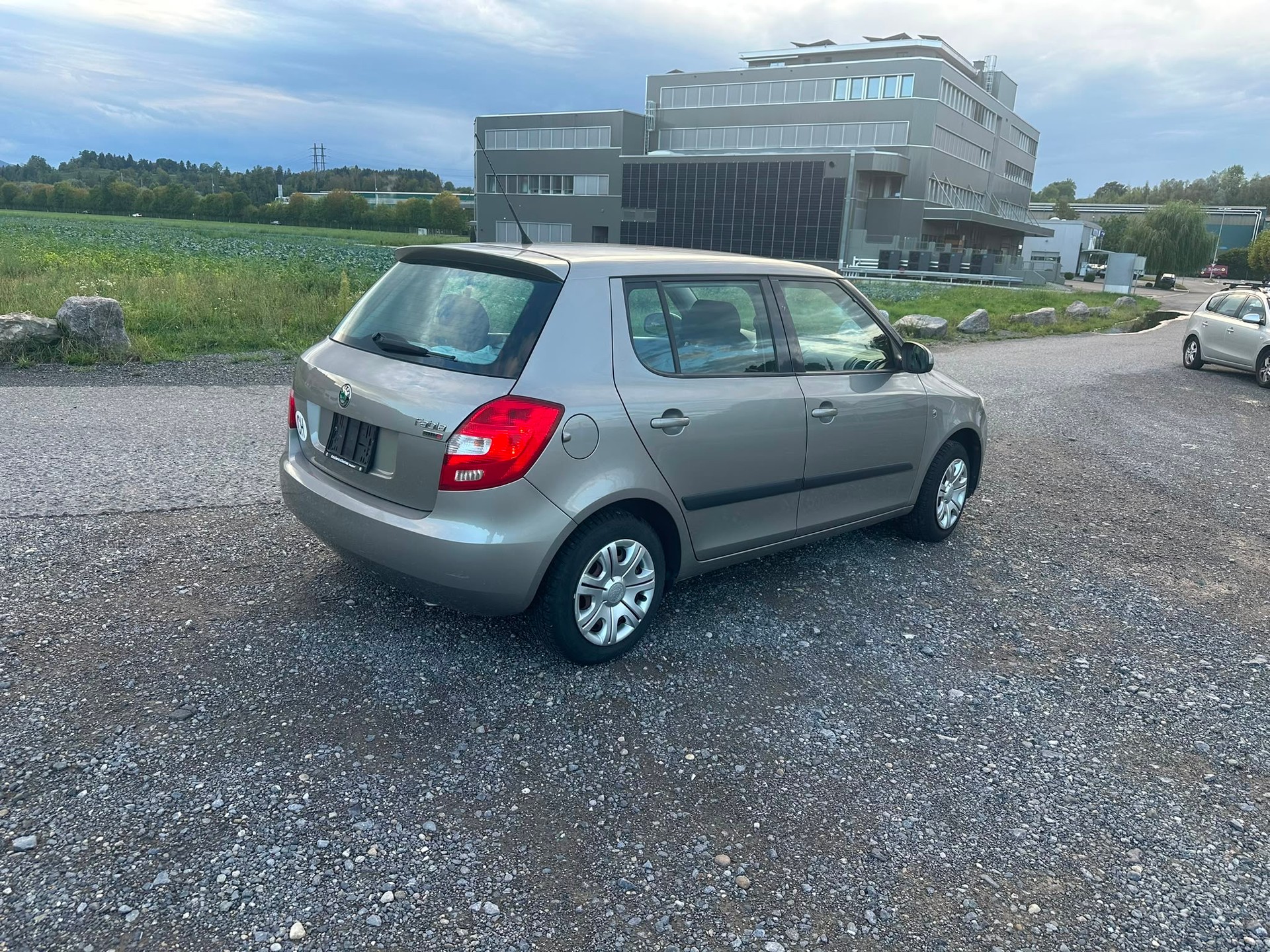 SKODA Fabia 1.2 Entry-image-9