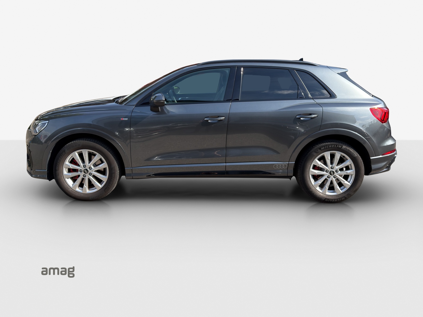 AUDI Q3 45 TFSI S line quattro S-tronic-showroom-element-1