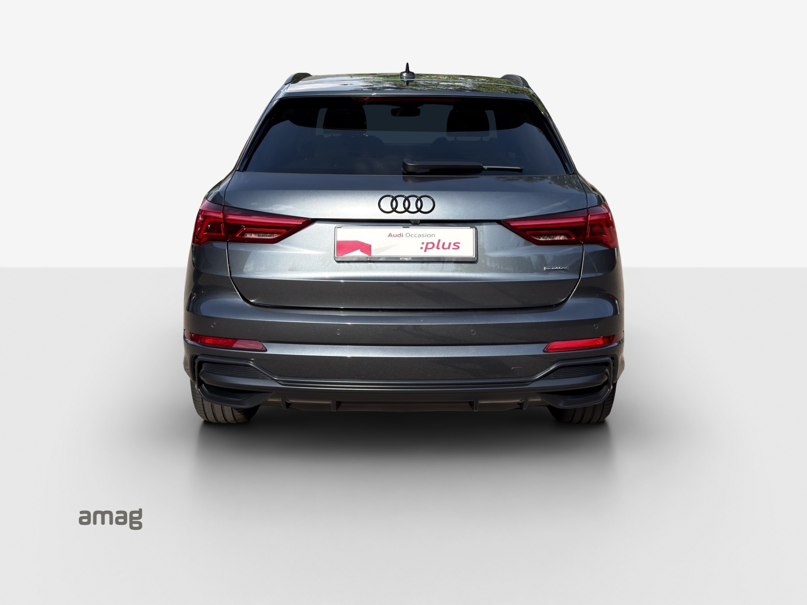 AUDI Q3 45 TFSI S line quattro S-tronic-showroom-element-3