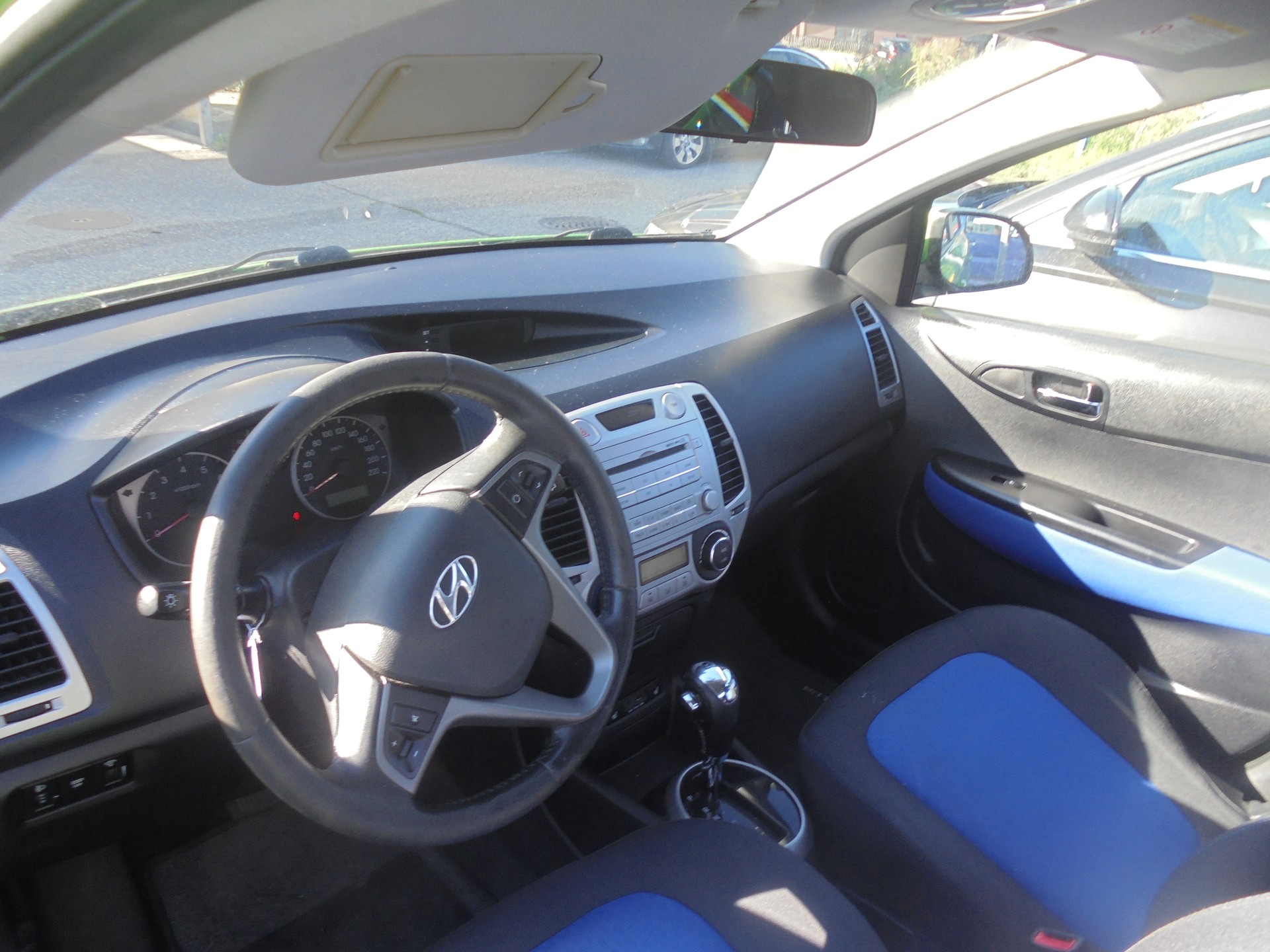 HYUNDAI i20 1.4 Swiss Plus Edition Automatic-image-6