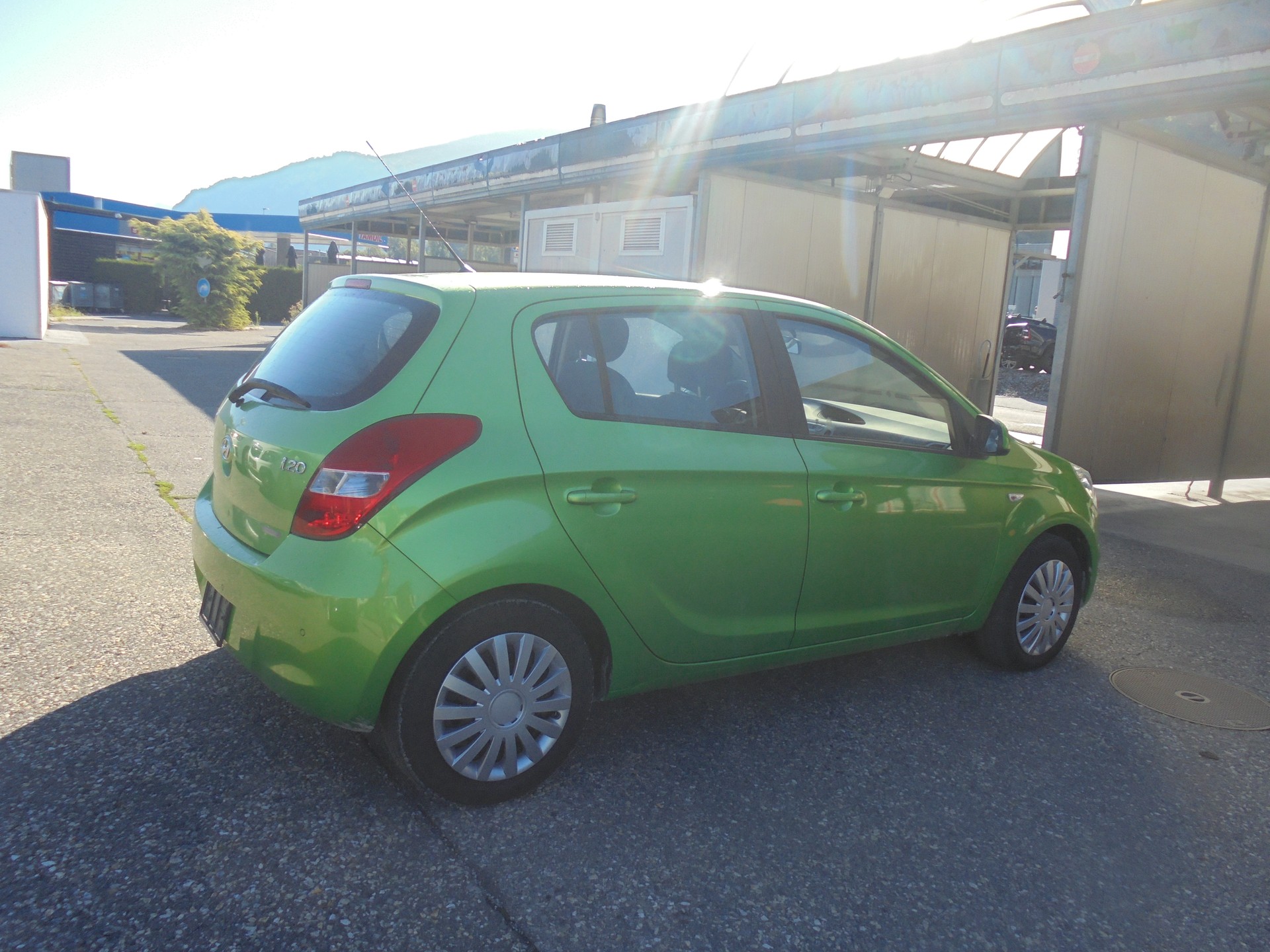 HYUNDAI i20 1.4 Swiss Plus Edition Automatic-image-3