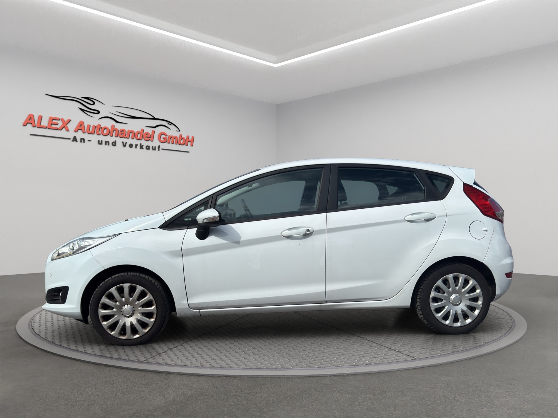 FORD Fiesta 1.0 SCTi Trend-image-2