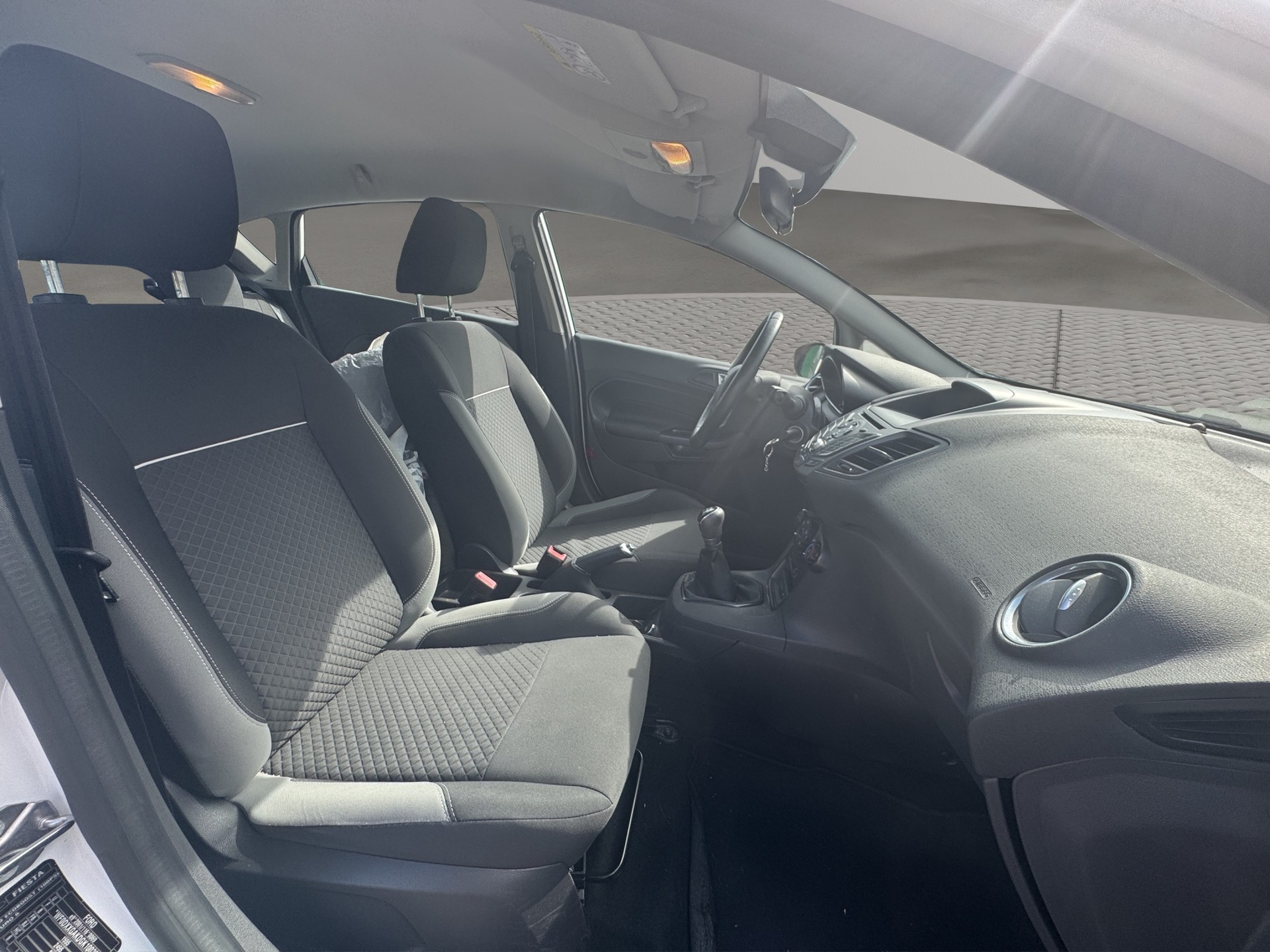 FORD Fiesta 1.0 SCTi Trend-image-10
