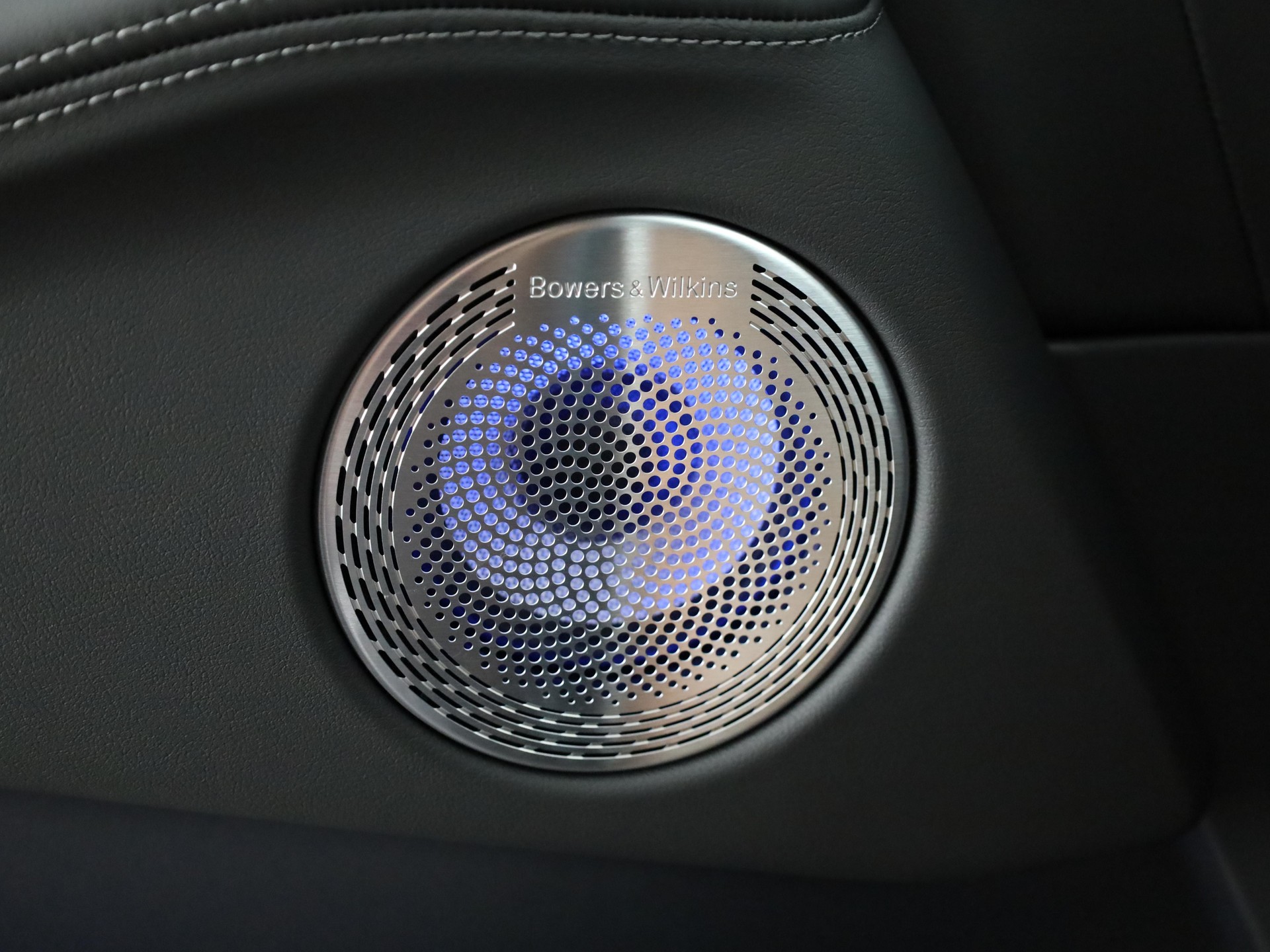 BMW XM 50e Plug-in Hybrid-image-19
