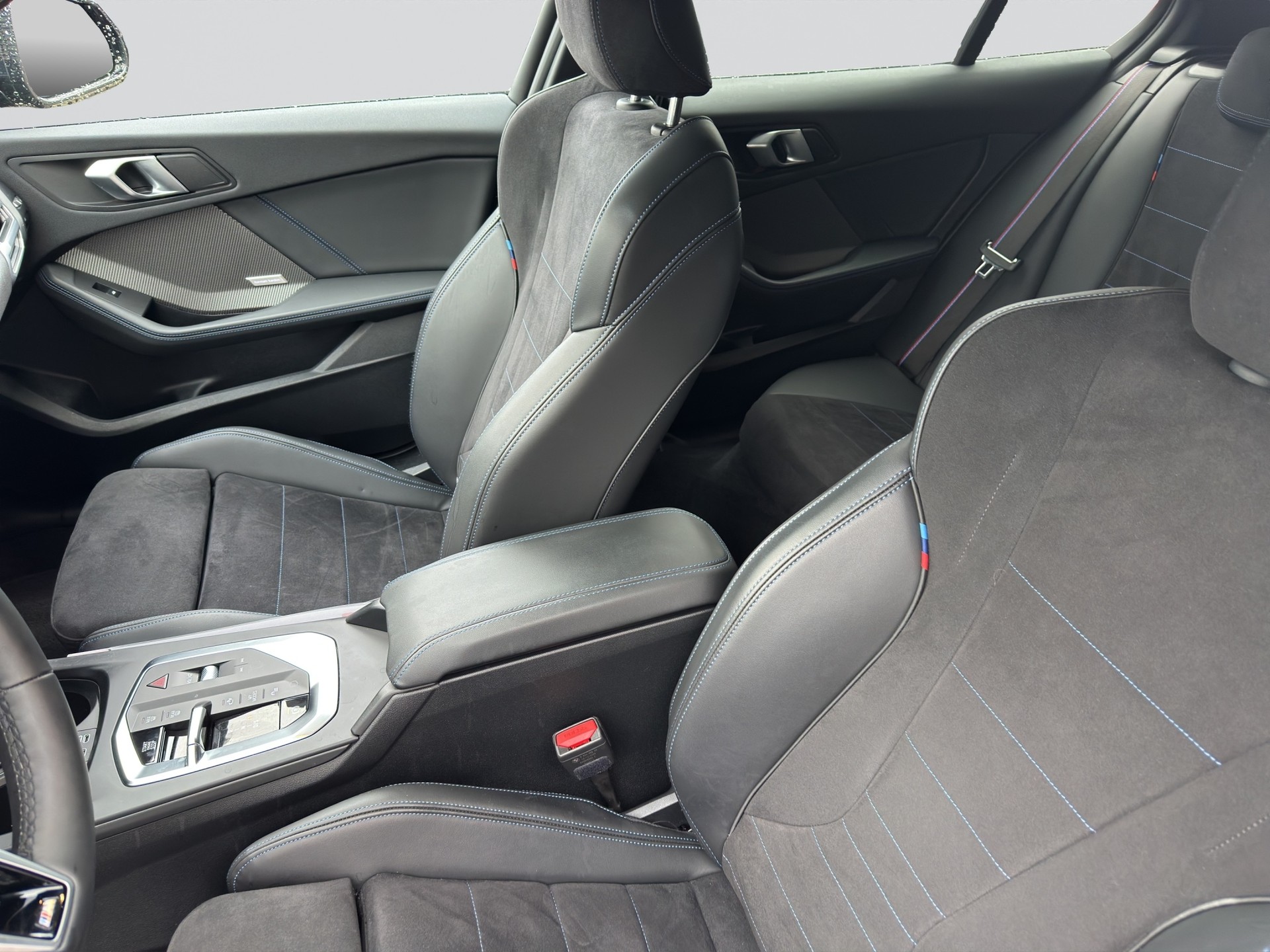 BMW 120 M Sport Pro Shadow Line Steptronic-image-5