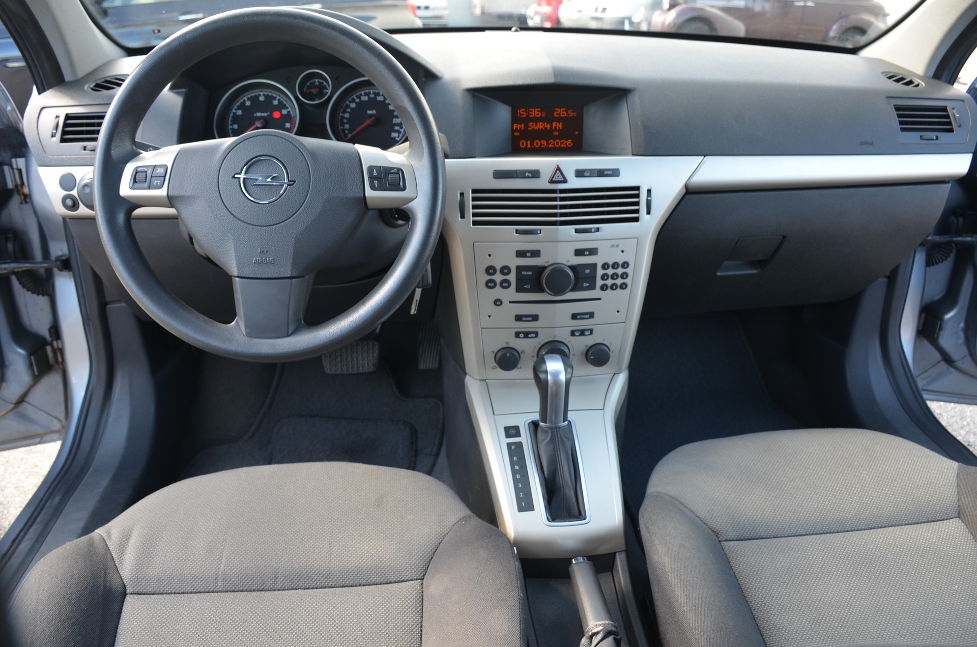 OPEL Astra 1.8i 16V Enjoy-image-16