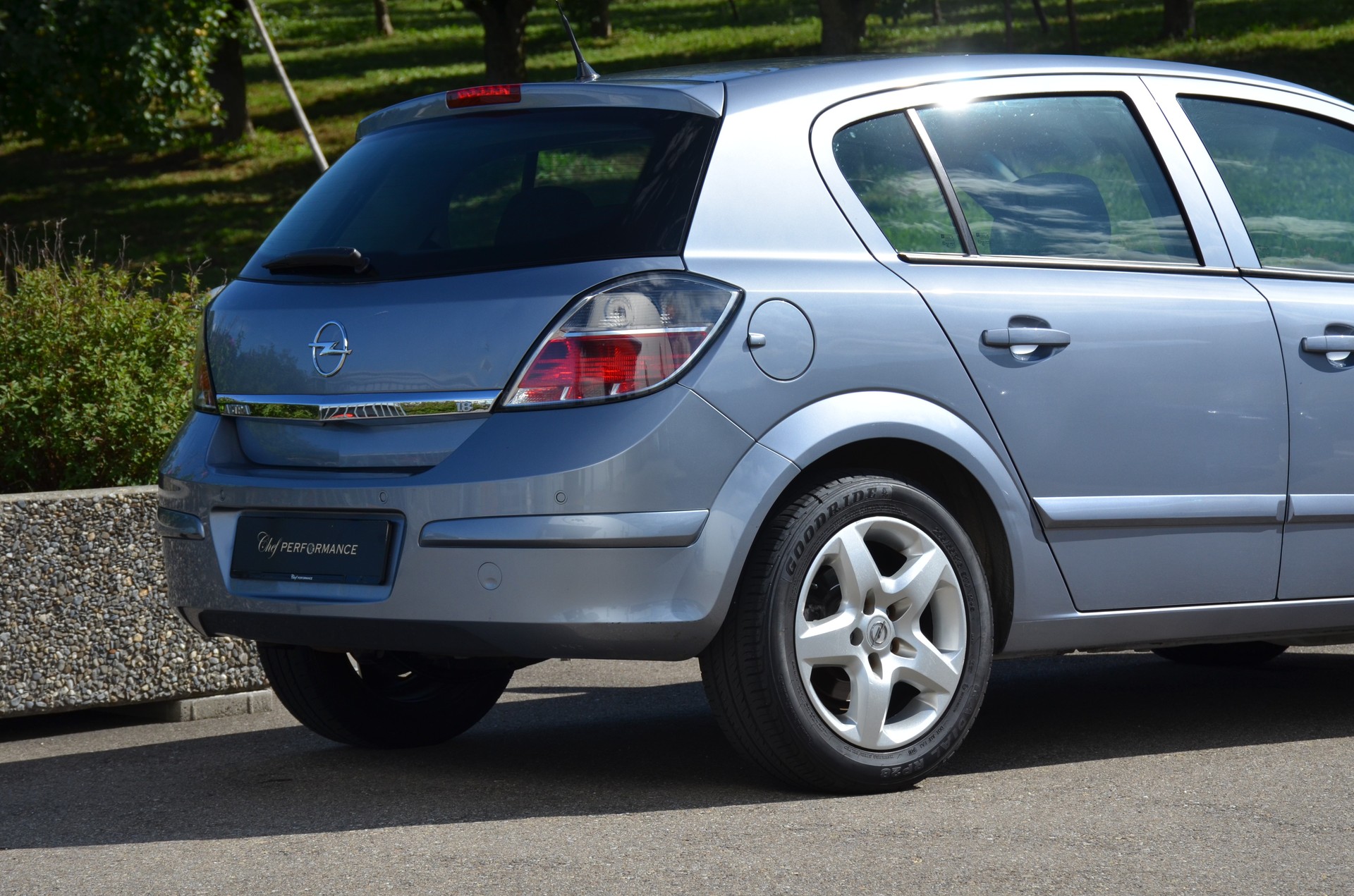 OPEL Astra 1.8i 16V Enjoy-image-6