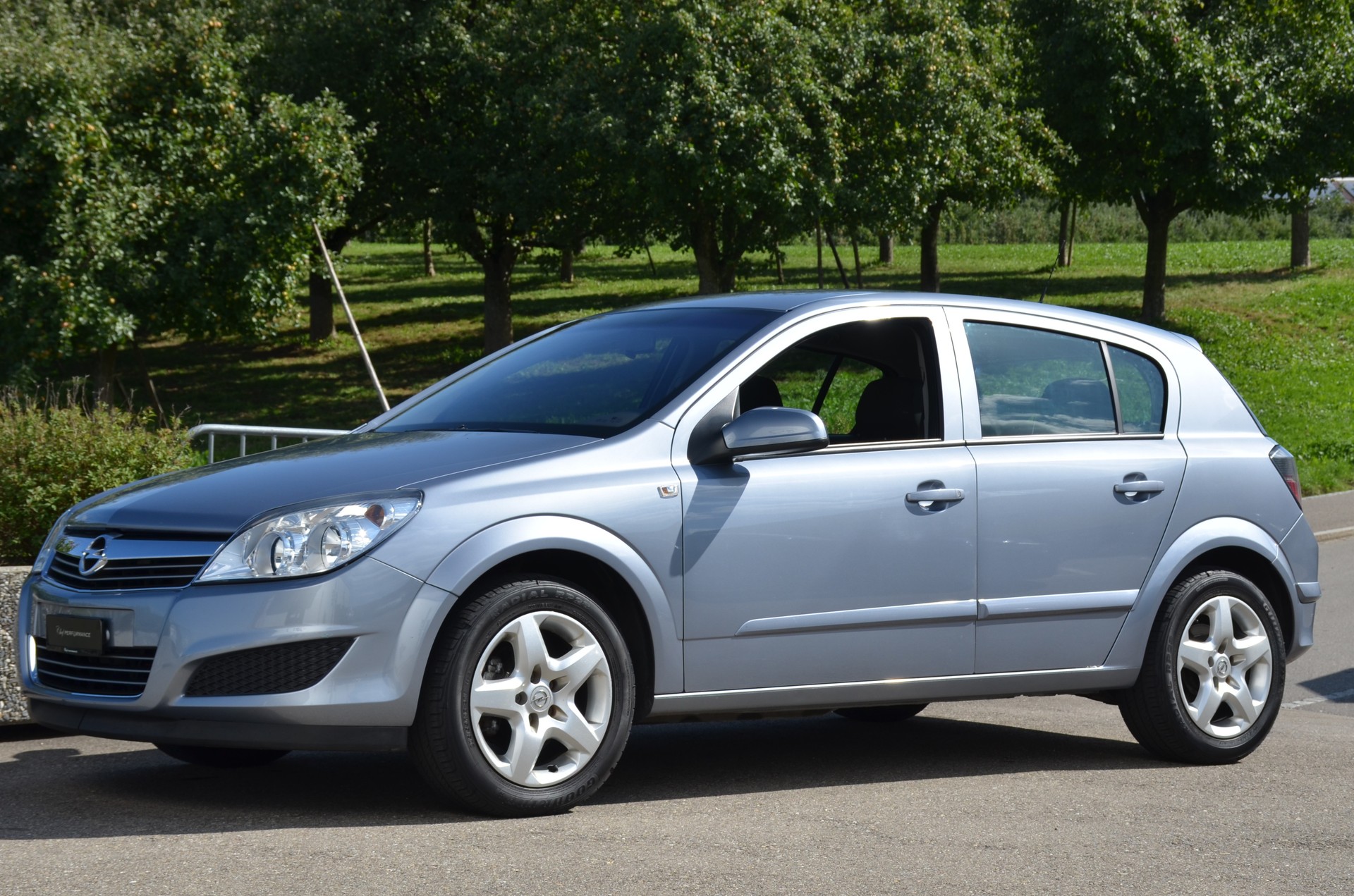 OPEL Astra 1.8i 16V Enjoy-image-5