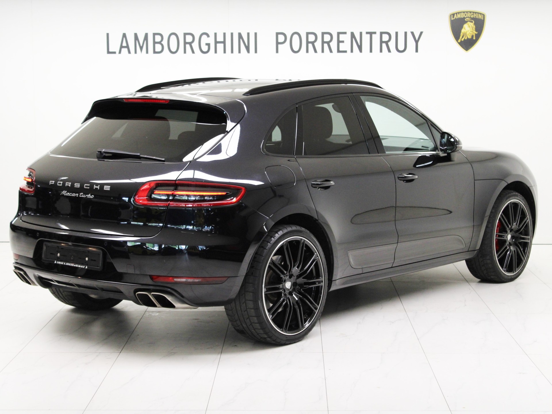 PORSCHE Macan Turbo PDK-image-2