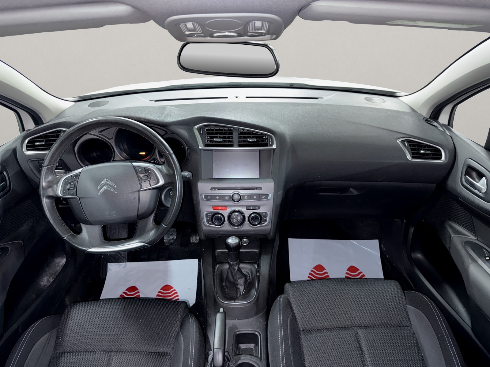 CITROEN C4 1.2 Pure Tech Feel-image-9