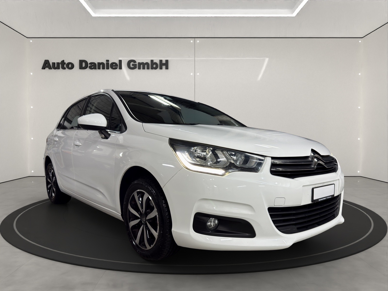 CITROEN C4 1.2 Pure Tech Feel-image-2