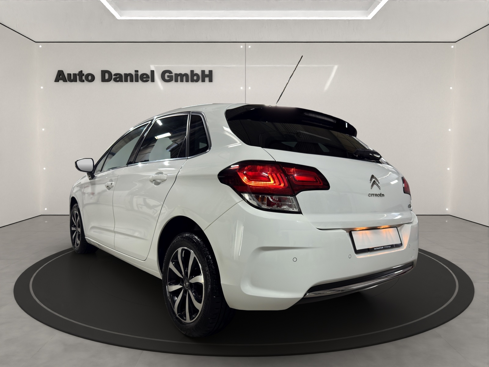 CITROEN C4 1.2 Pure Tech Feel-image-6