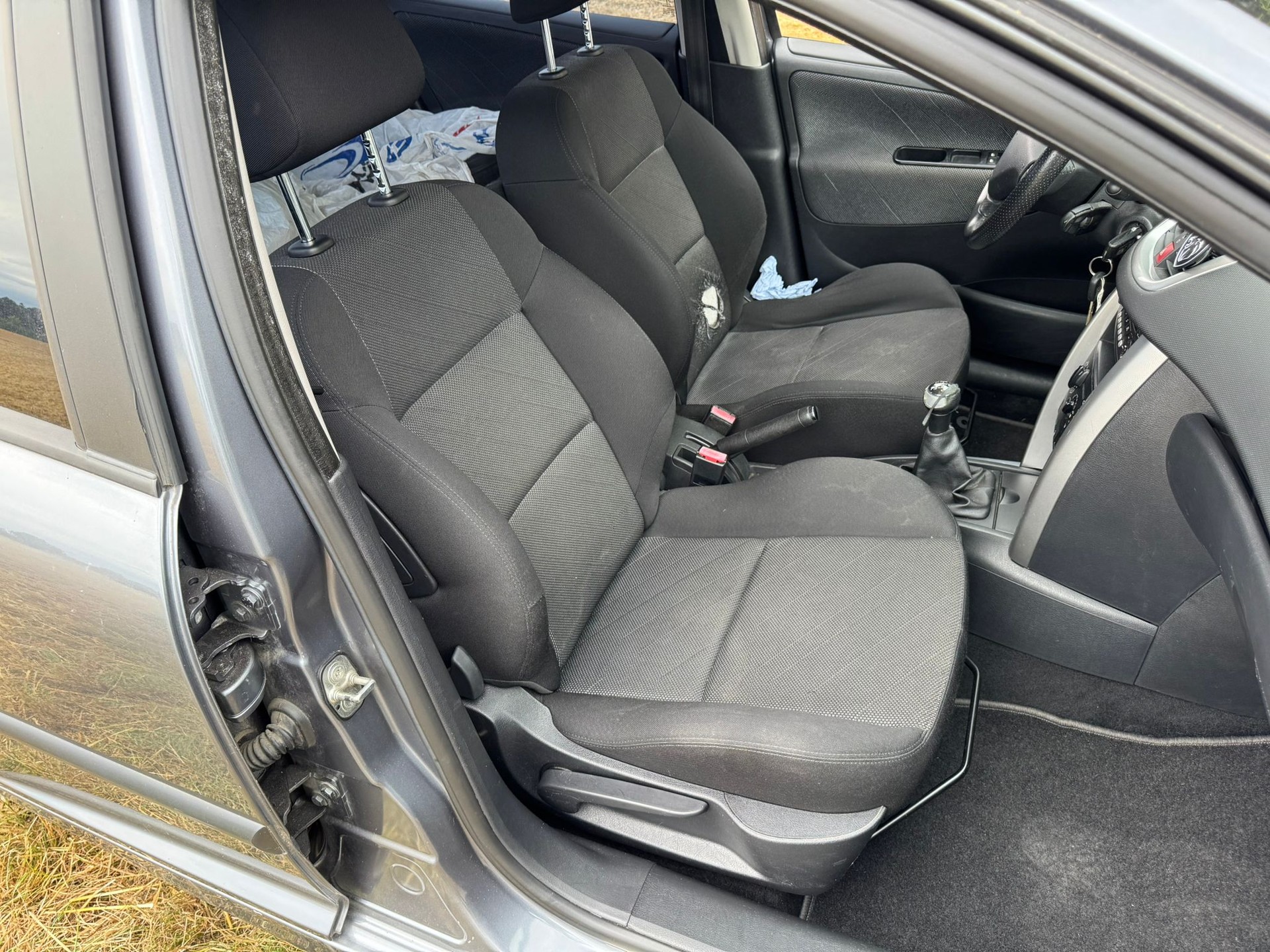 PEUGEOT 207 1.6 16V Sport-image-13