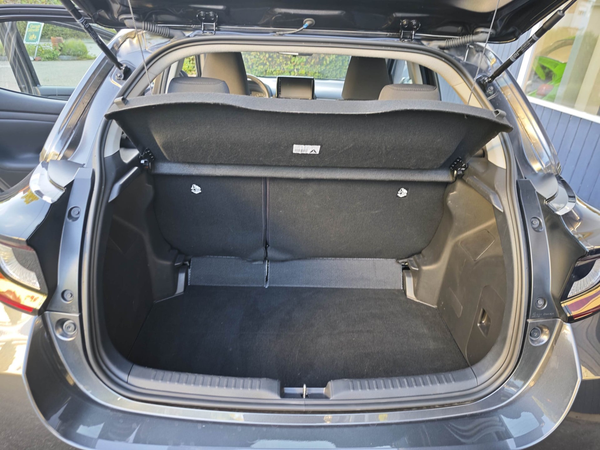 MAZDA 2 Hybrid Centre-line-image-5