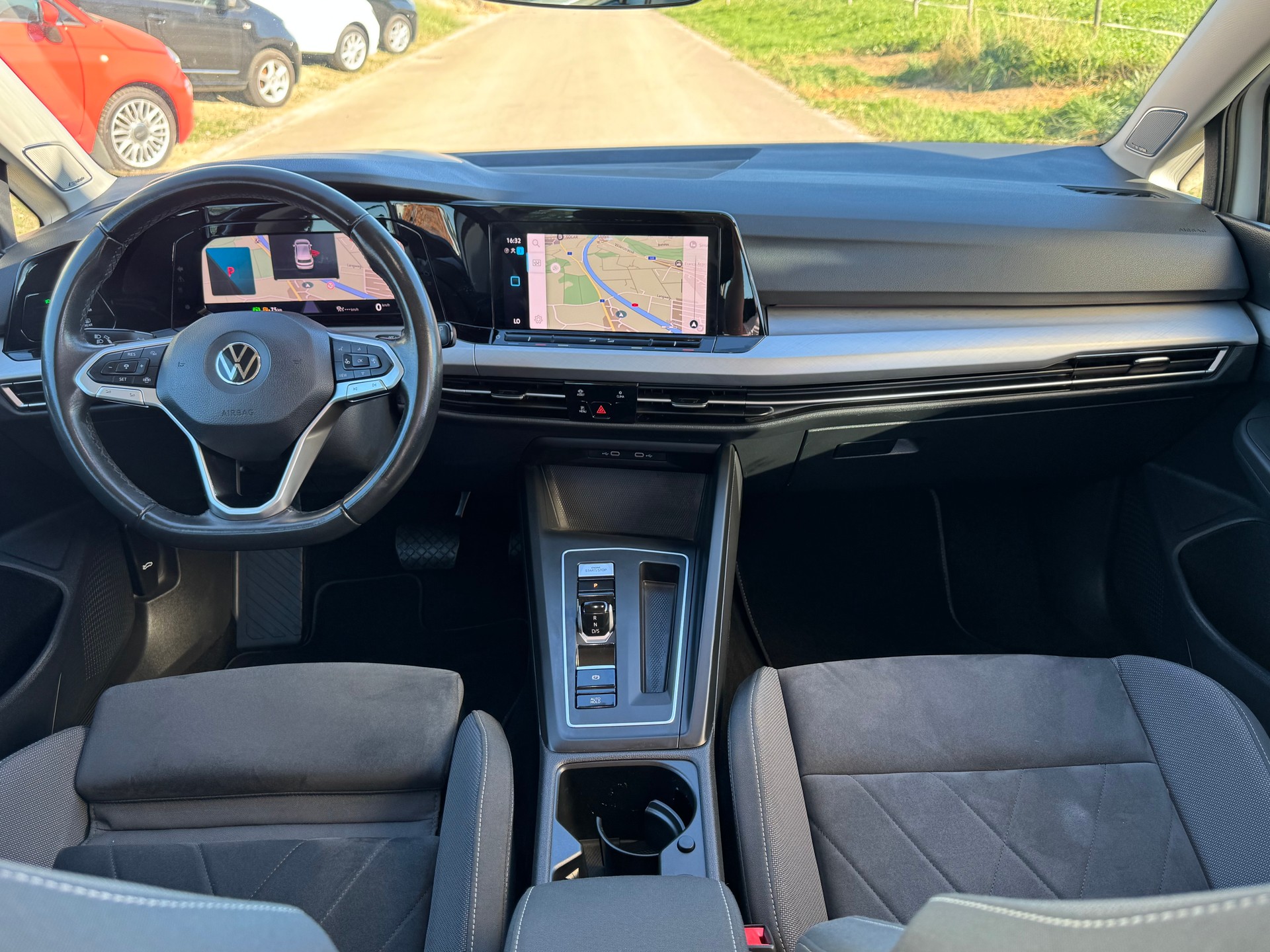 VW Golf 1.0 eTSI mHEV ACTLife DSG-image-6